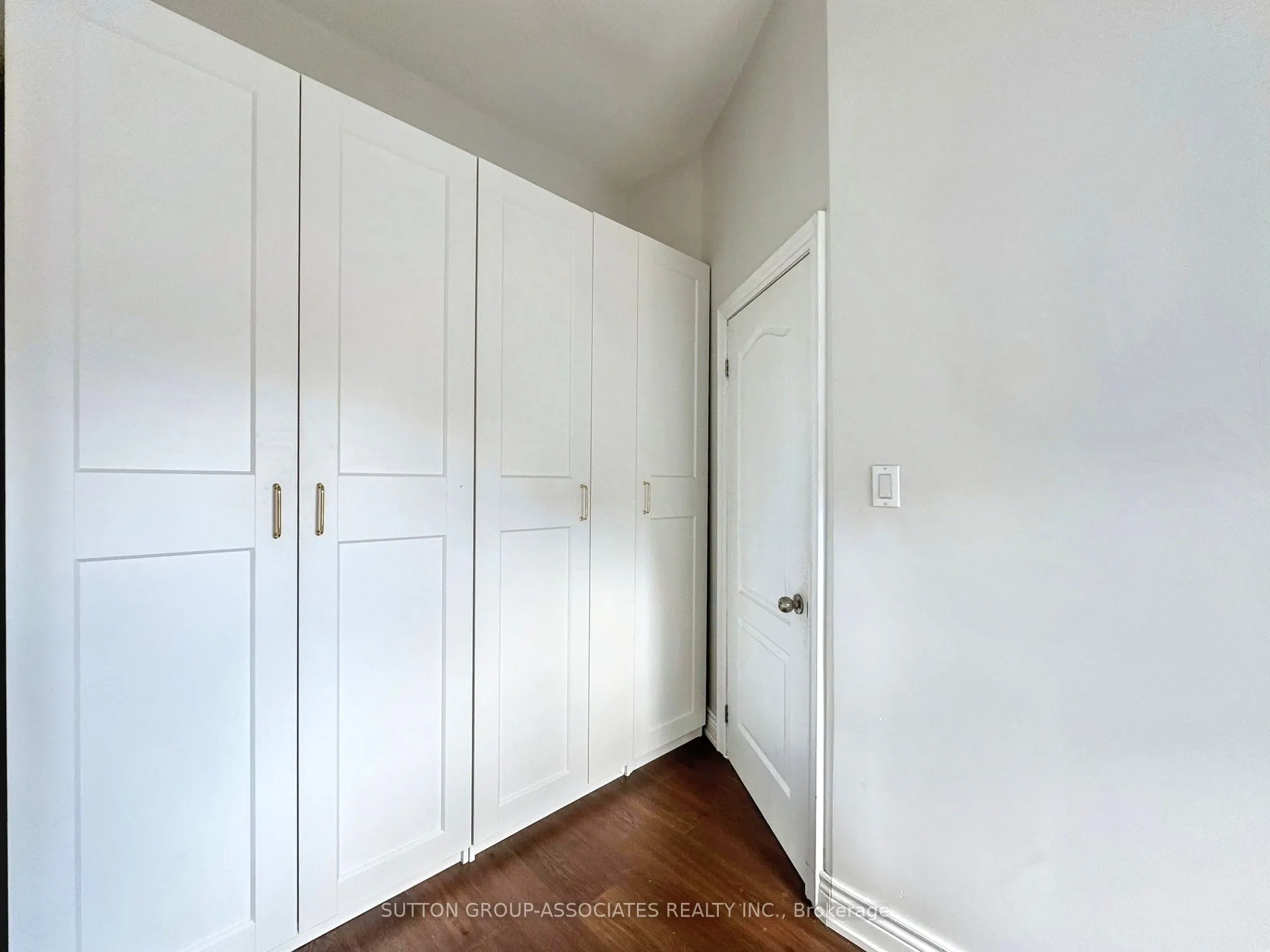 591 College Street, #Upper