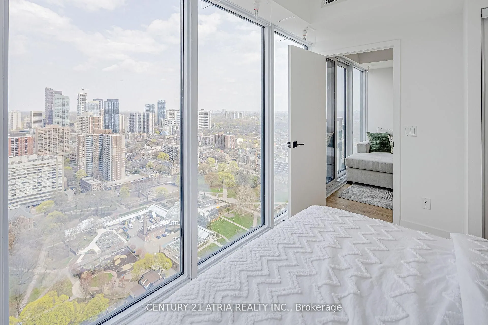 319 Jarvis Street, #3806