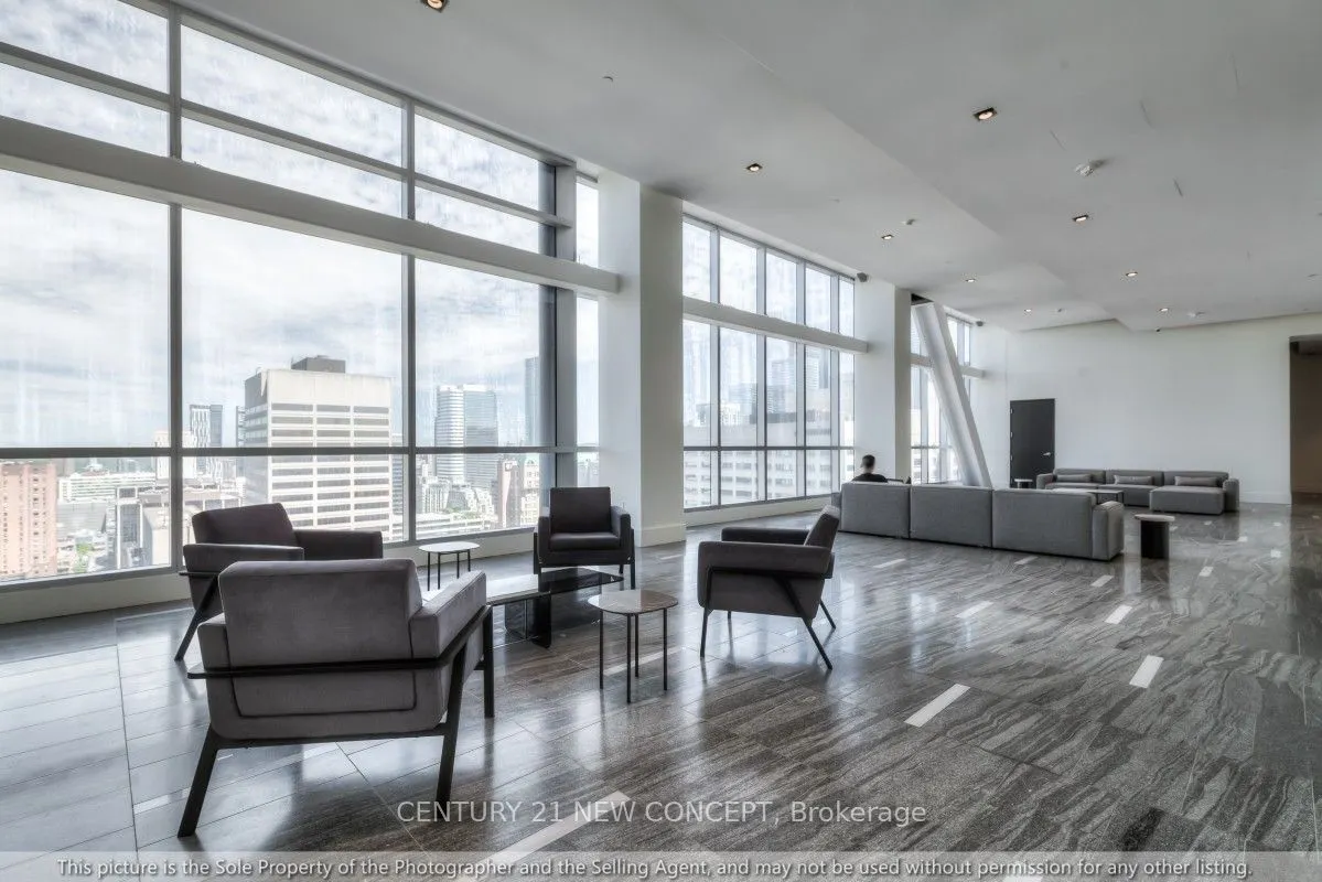 488 University Avenue, #3711