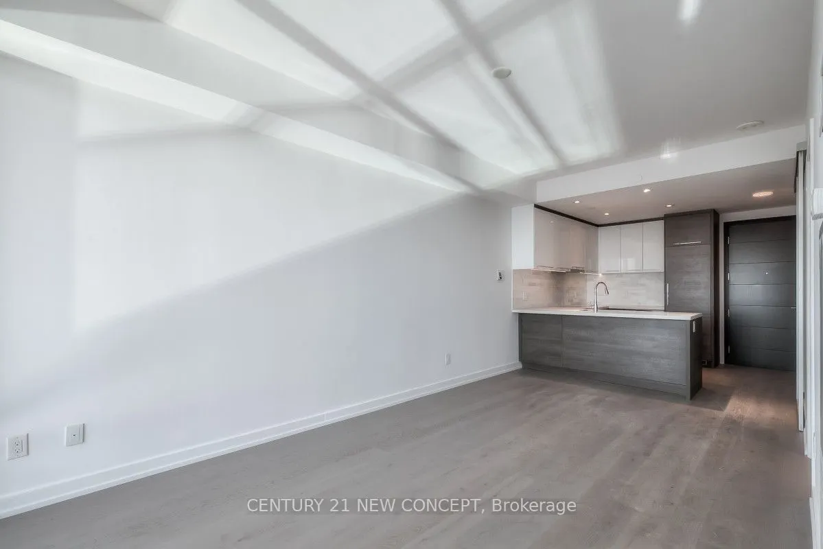 488 University Avenue, #3711