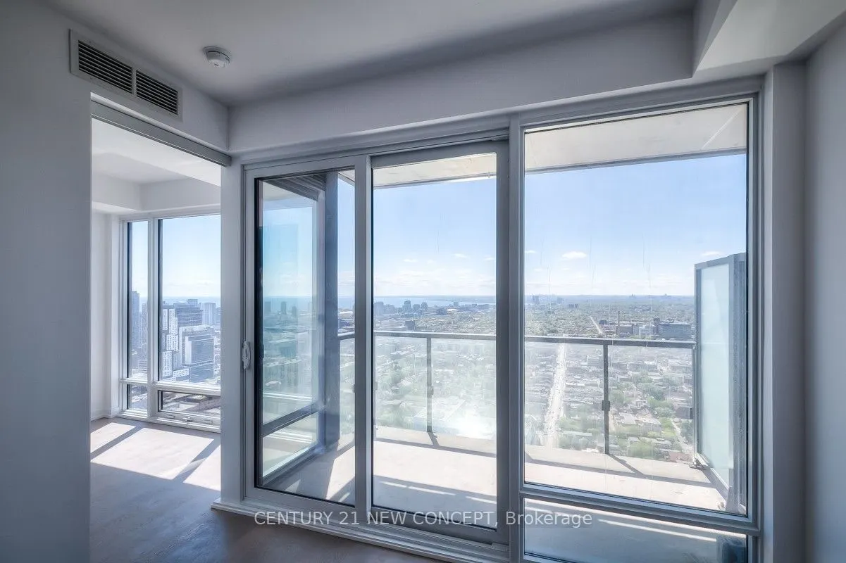 488 University Avenue, #3711