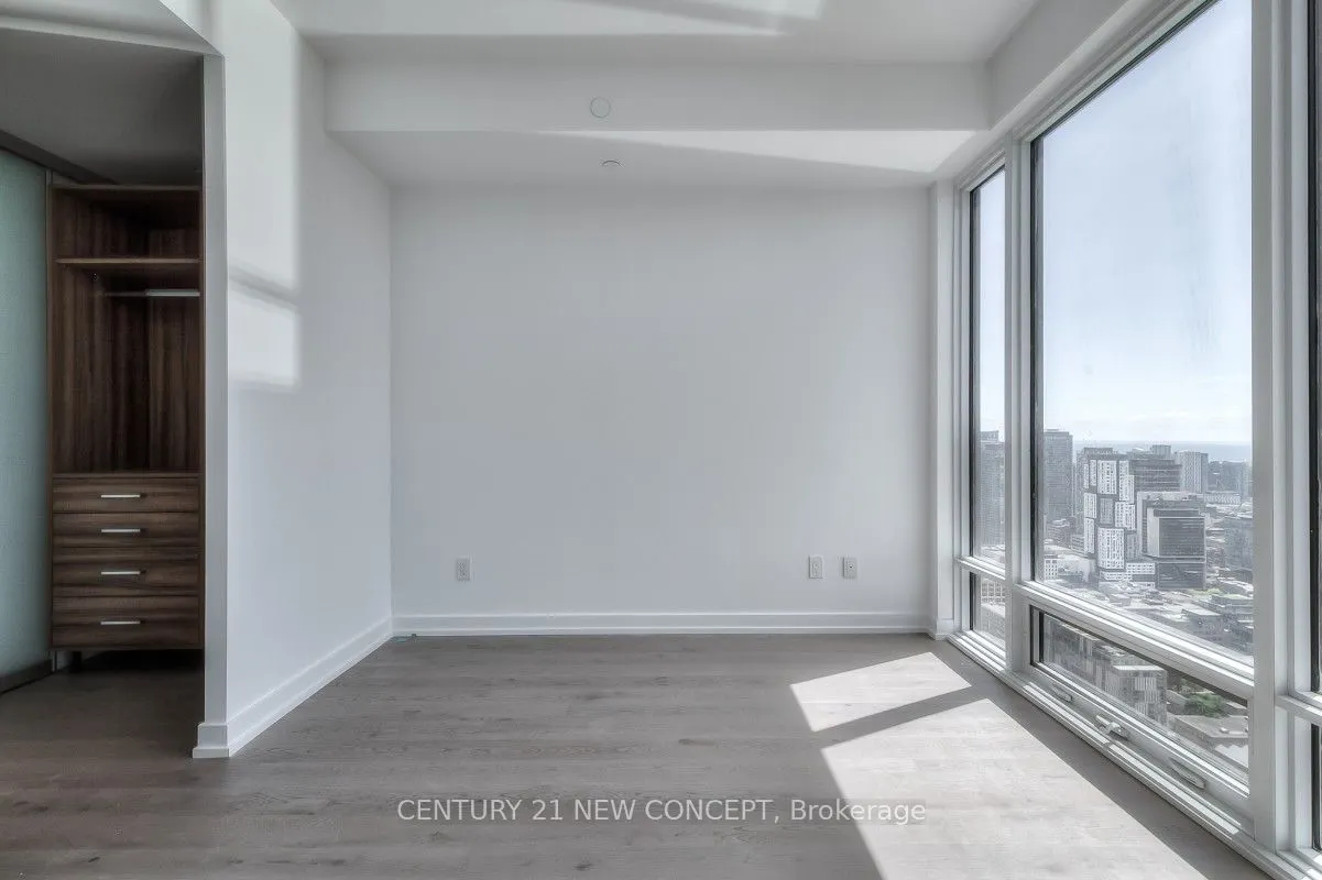 488 University Avenue, #3711