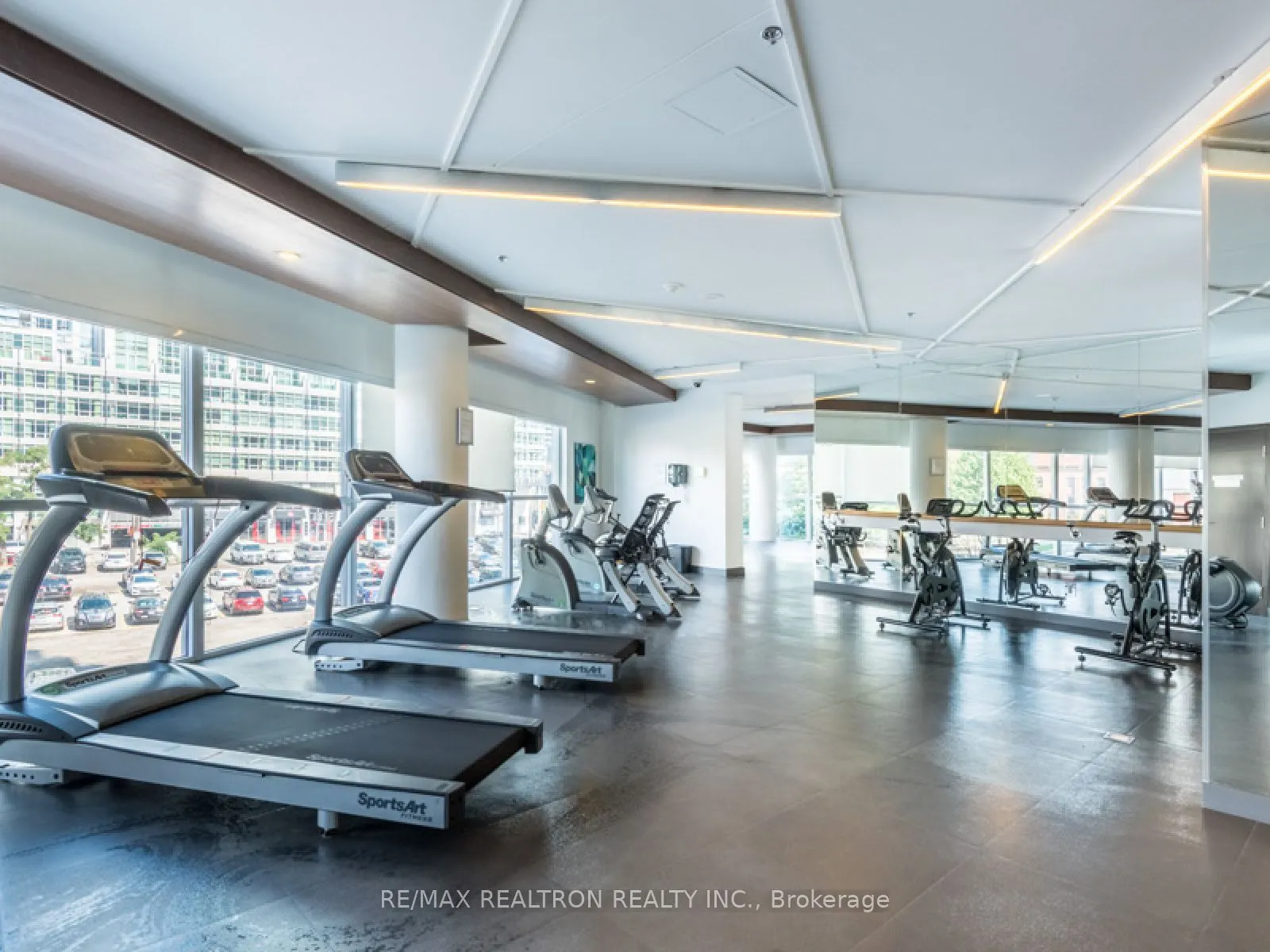 352 Front Street W, #1816