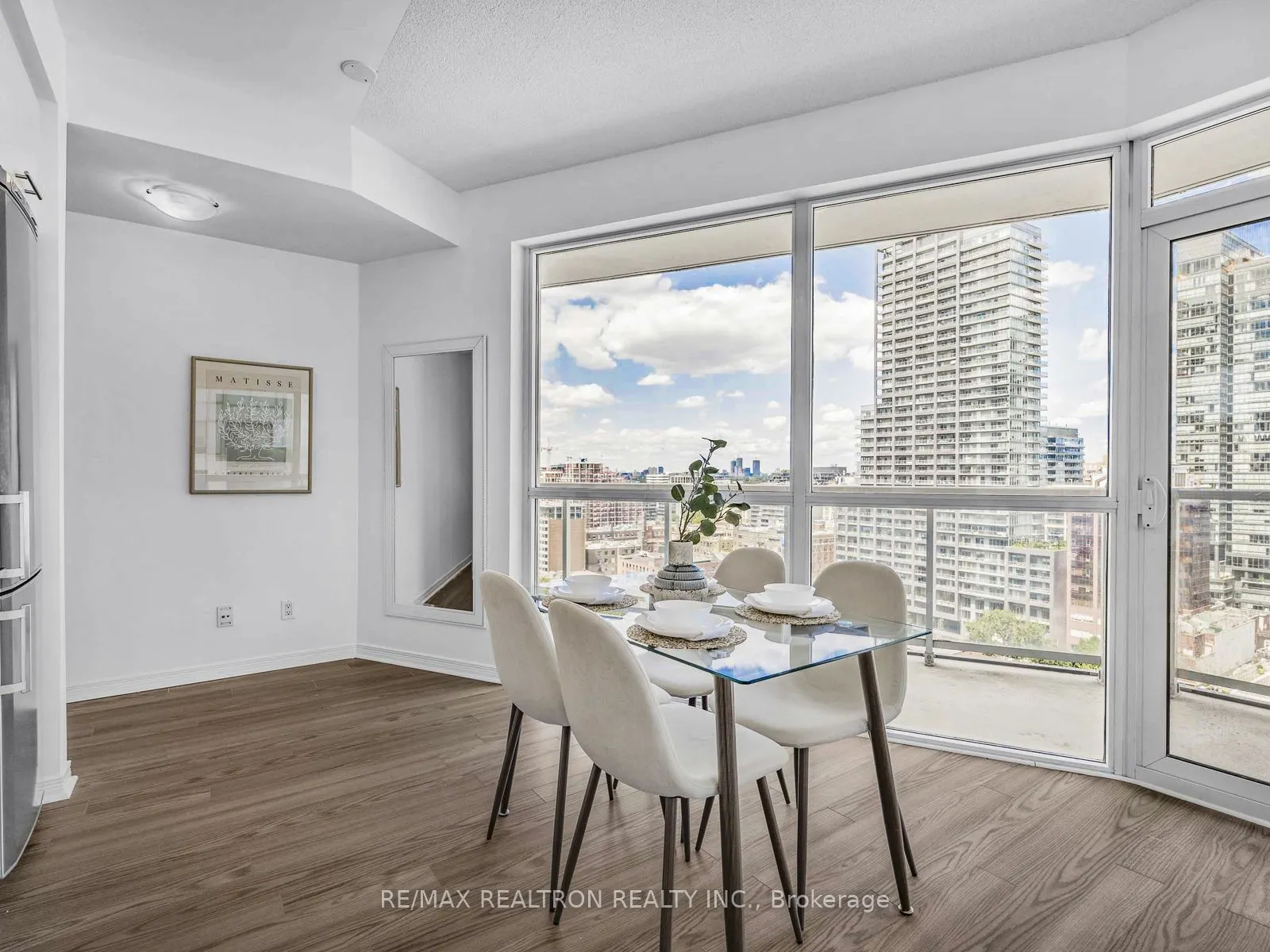 352 Front Street W, #1816
