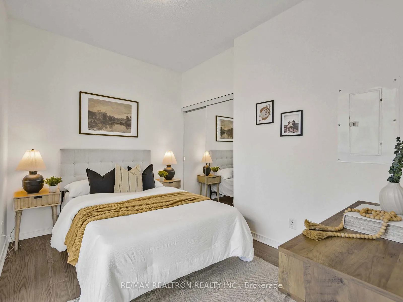 352 Front Street W, #1816