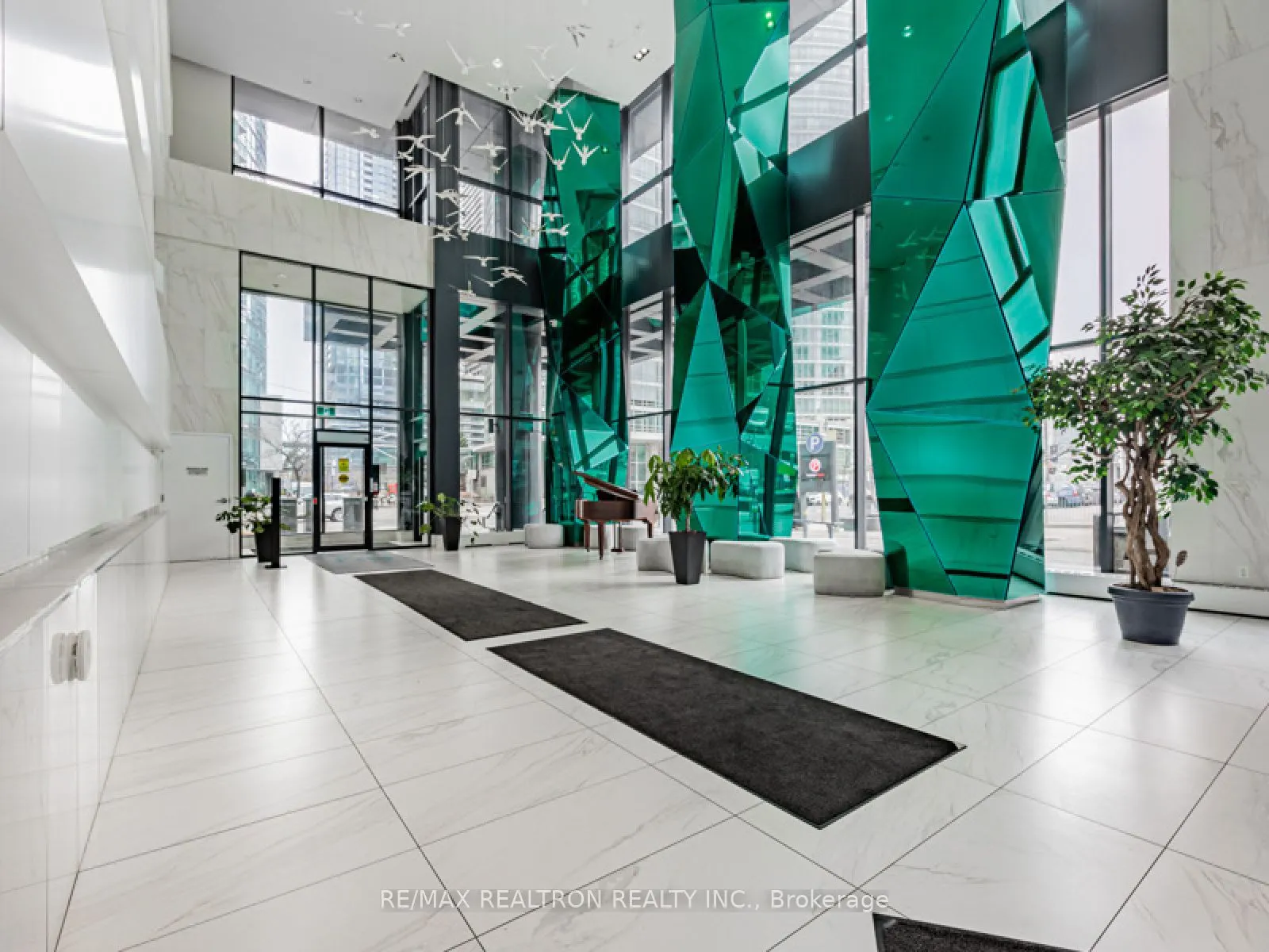 352 Front Street W, #1816