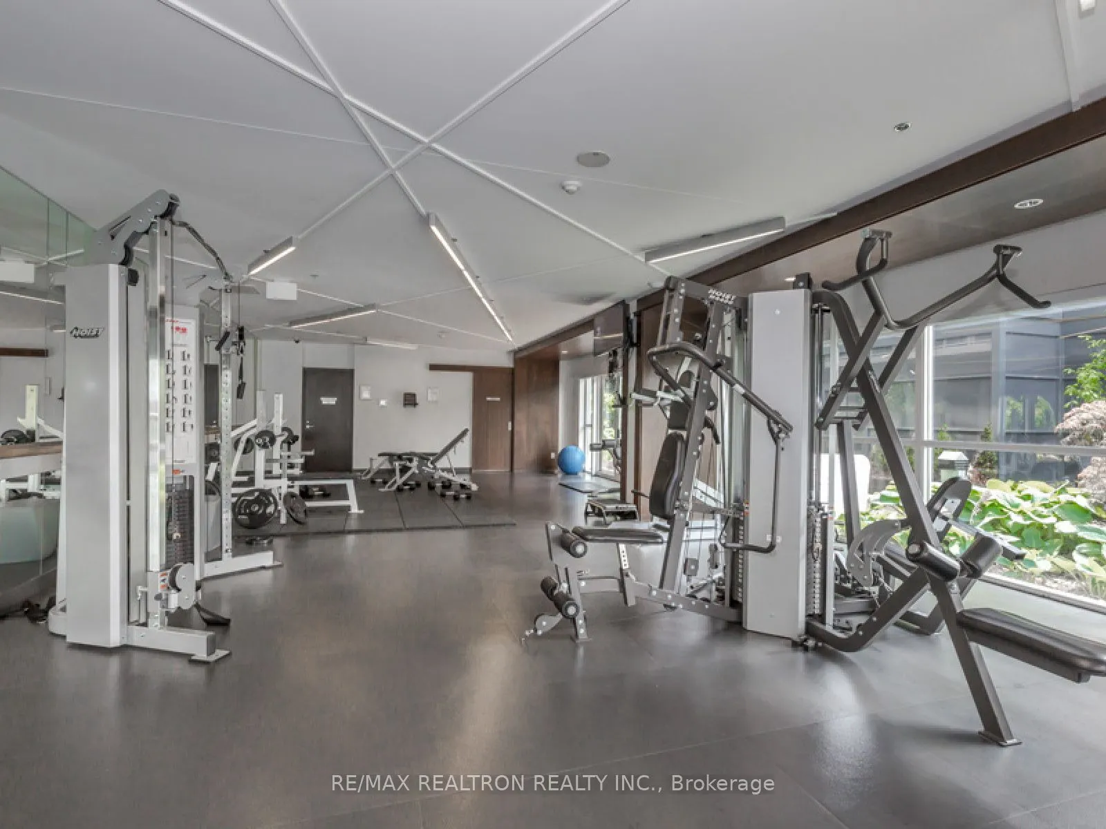 352 Front Street W, #1816