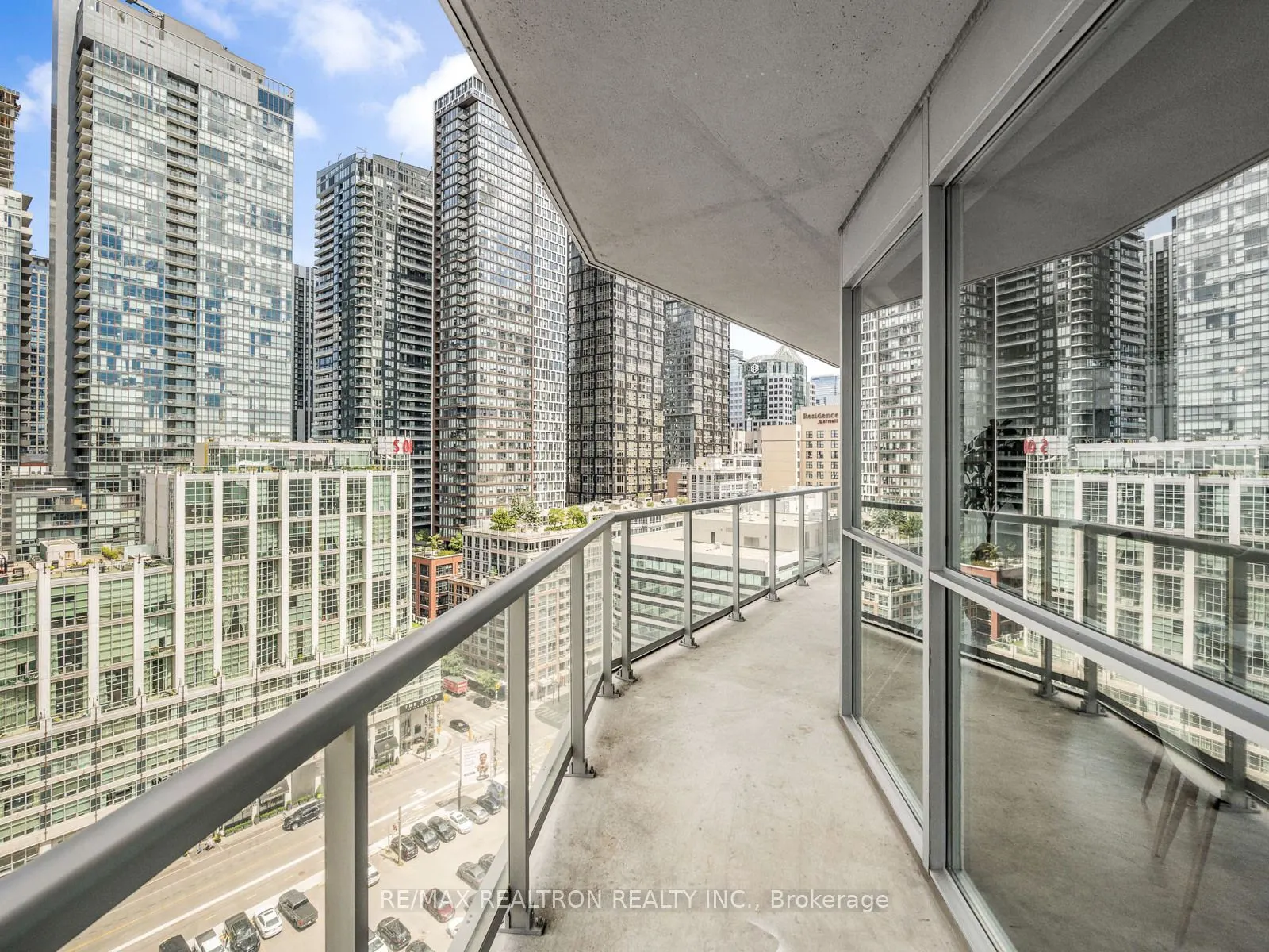 352 Front Street W, #1816