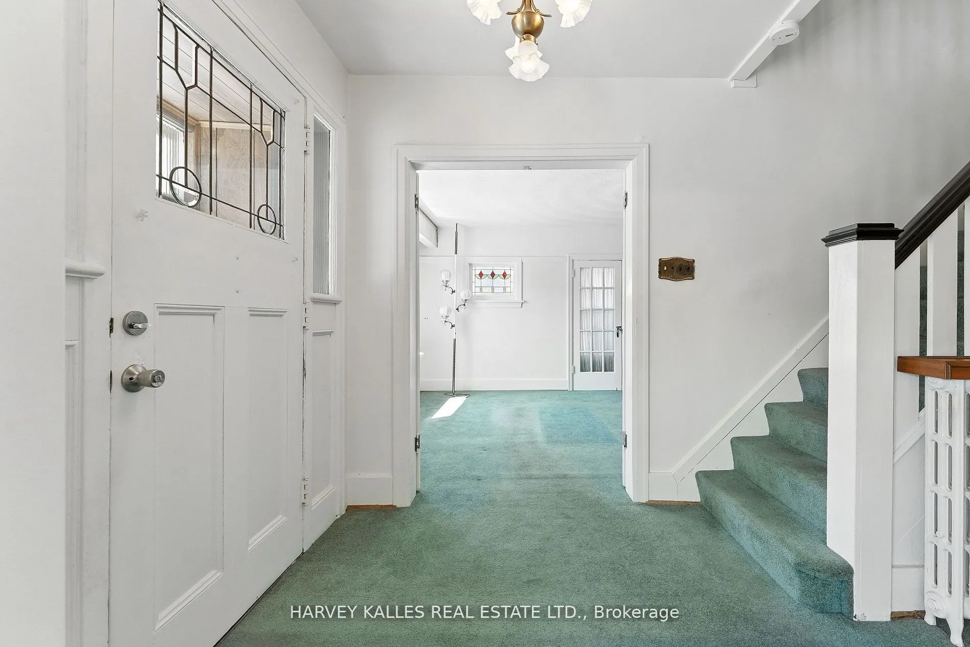 547 Ossington Avenue