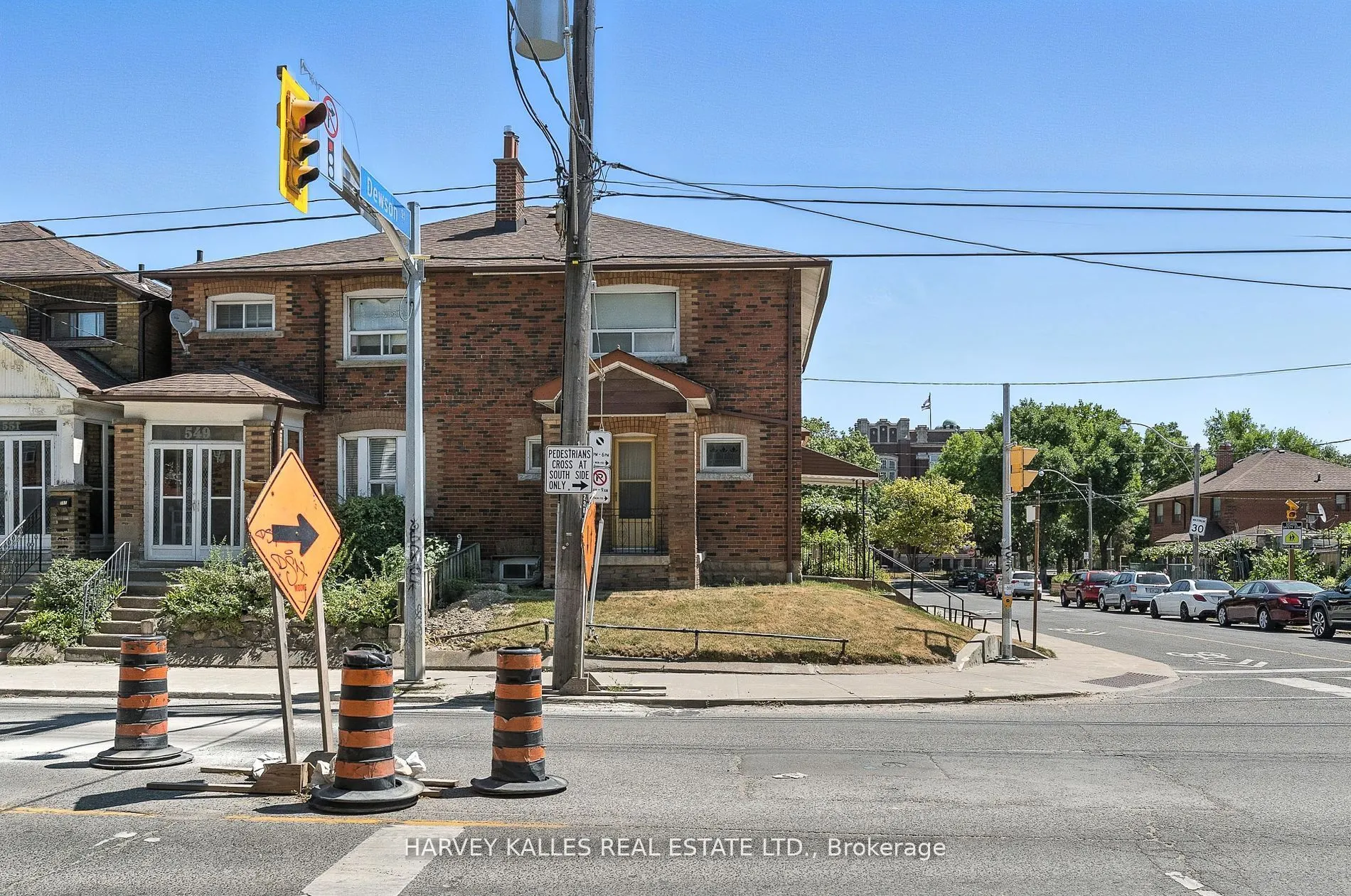 547 Ossington Avenue