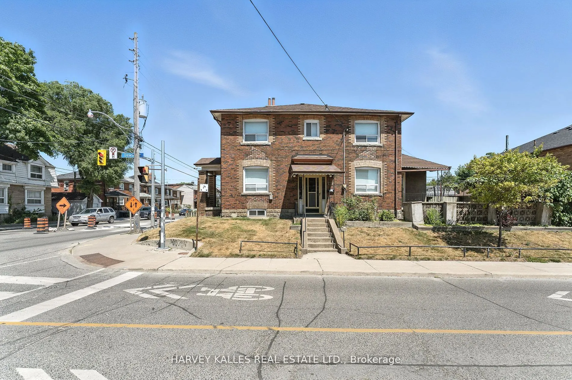 547 Ossington Avenue