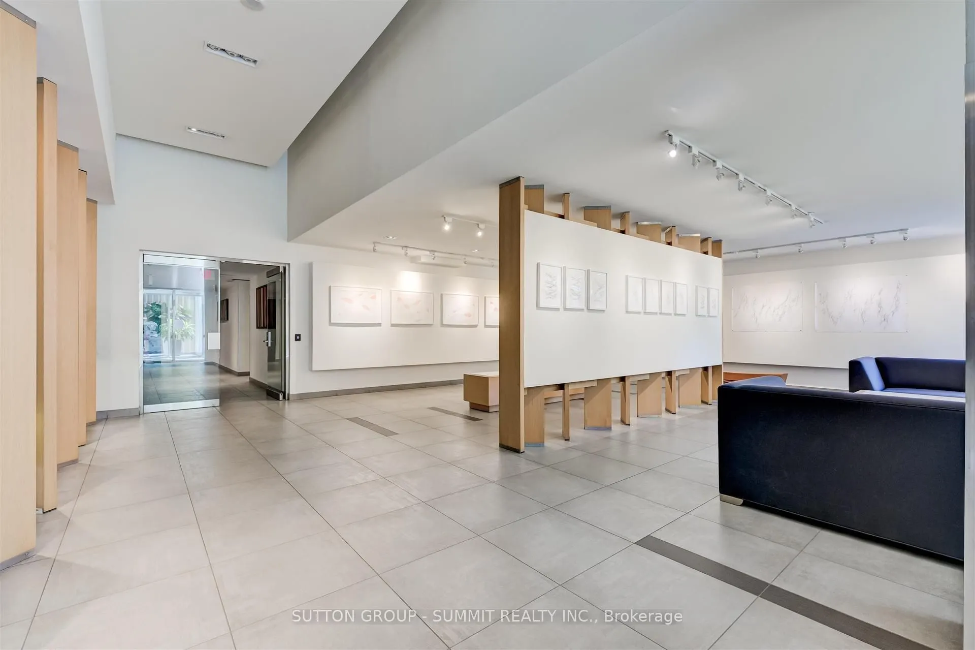 5 Hanna Avenue, #505