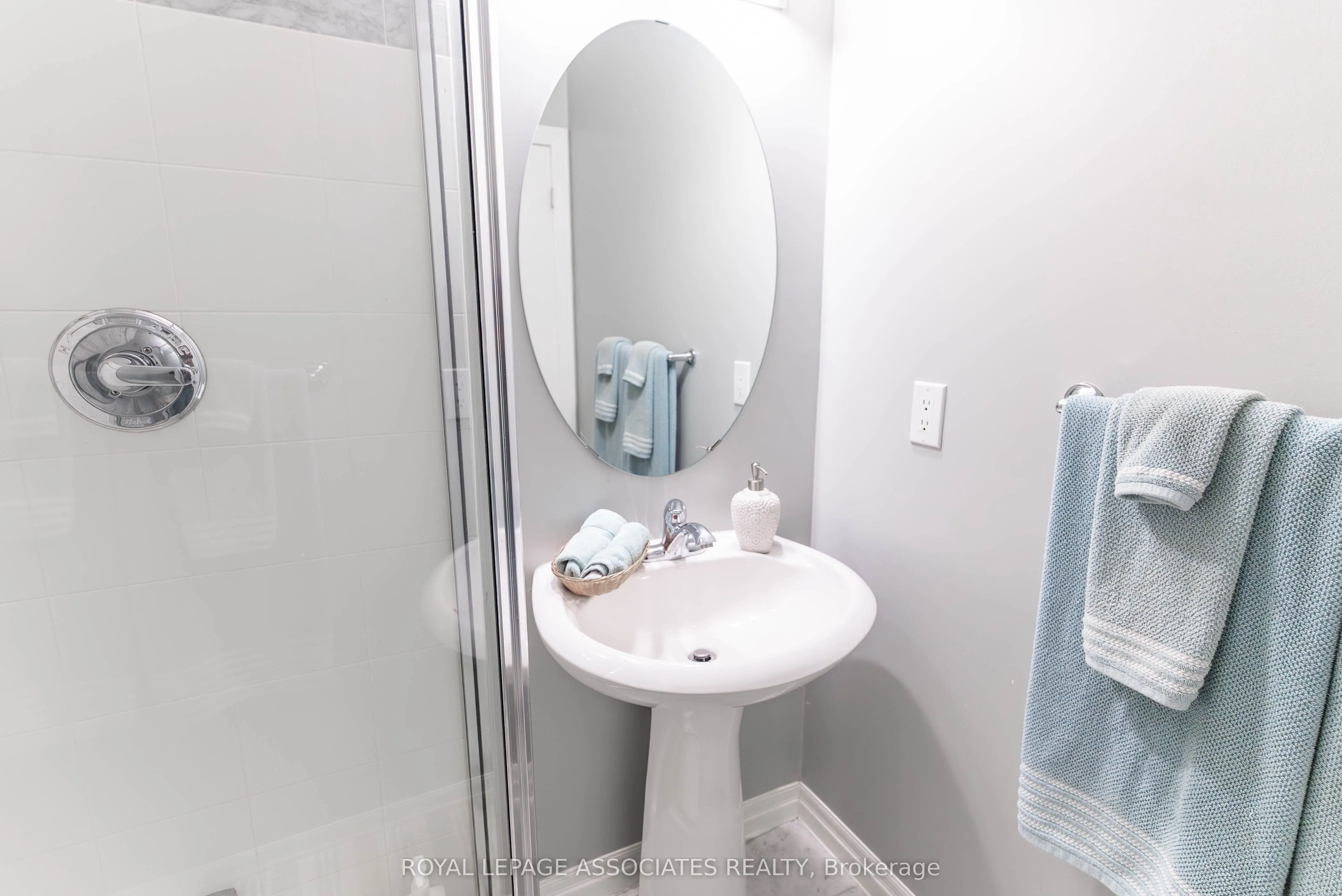16 Yonge Street, #2407
