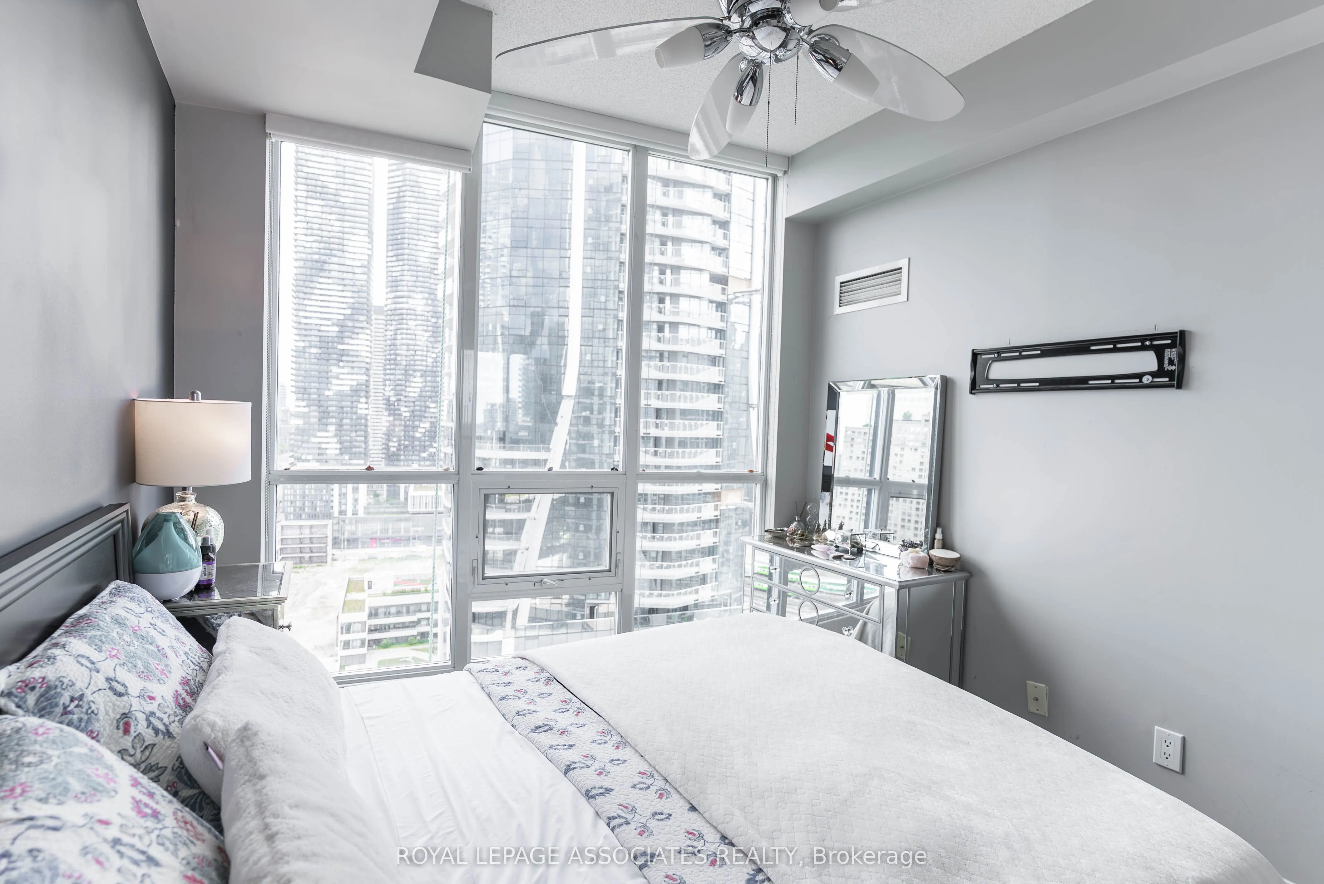 16 Yonge Street, #2407