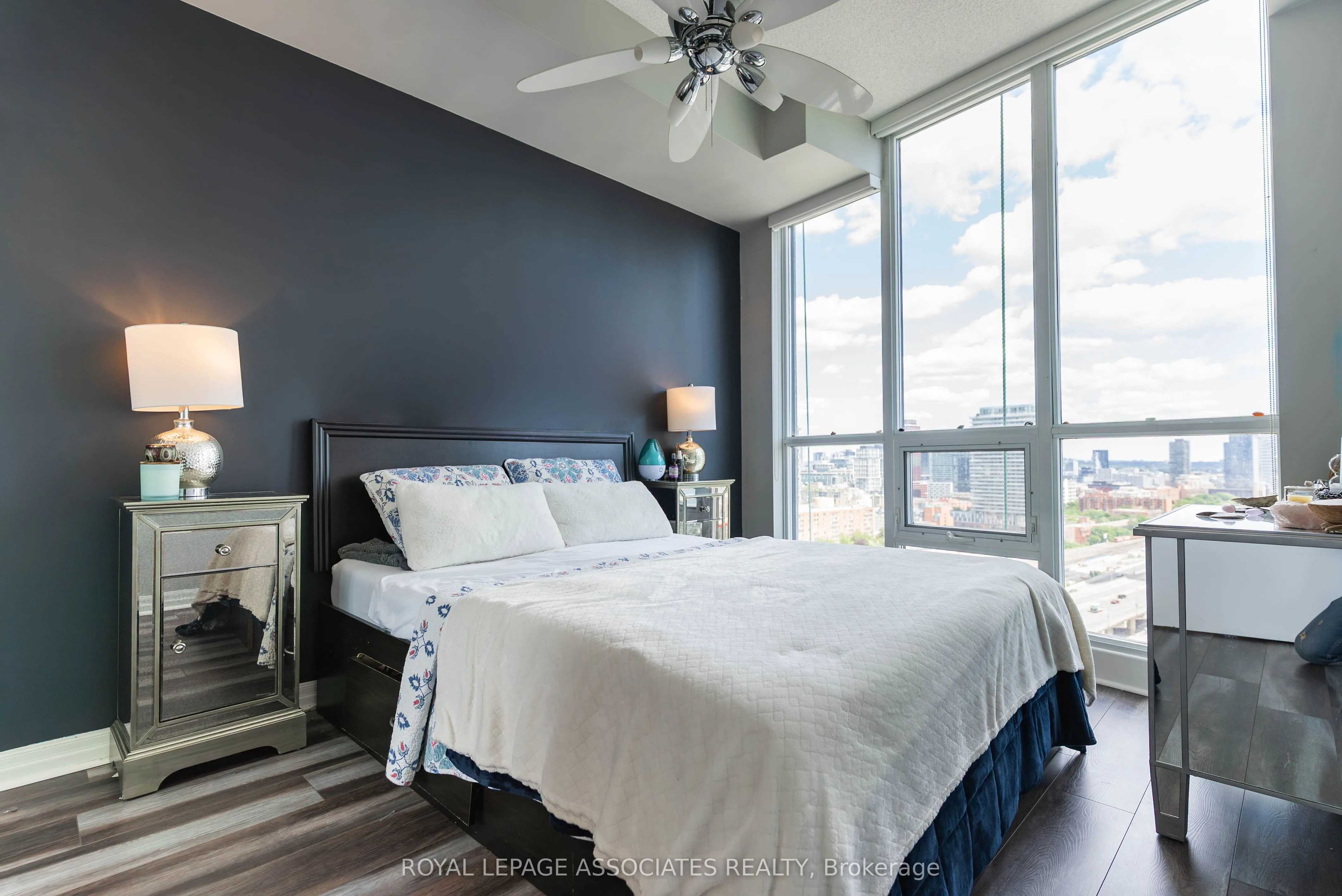 16 Yonge Street, #2407