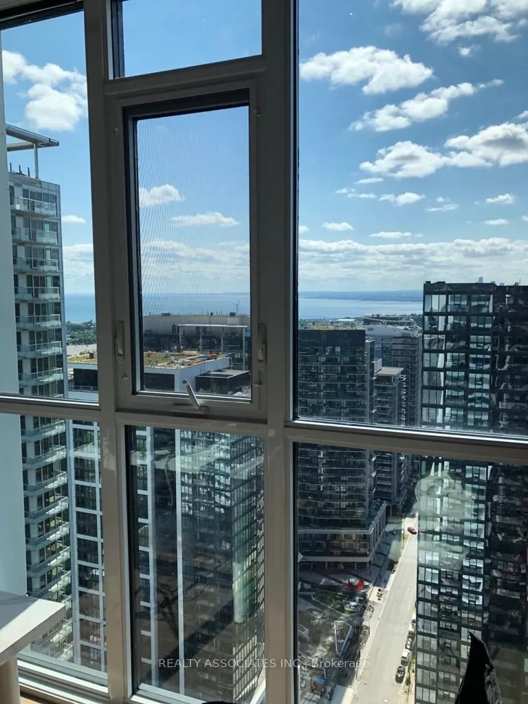 50 Ordnance Street, #3104