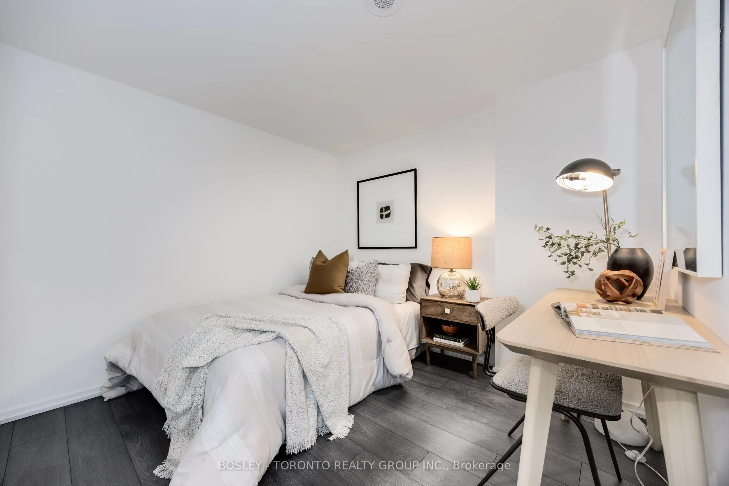 5 Soudan Avenue, #844