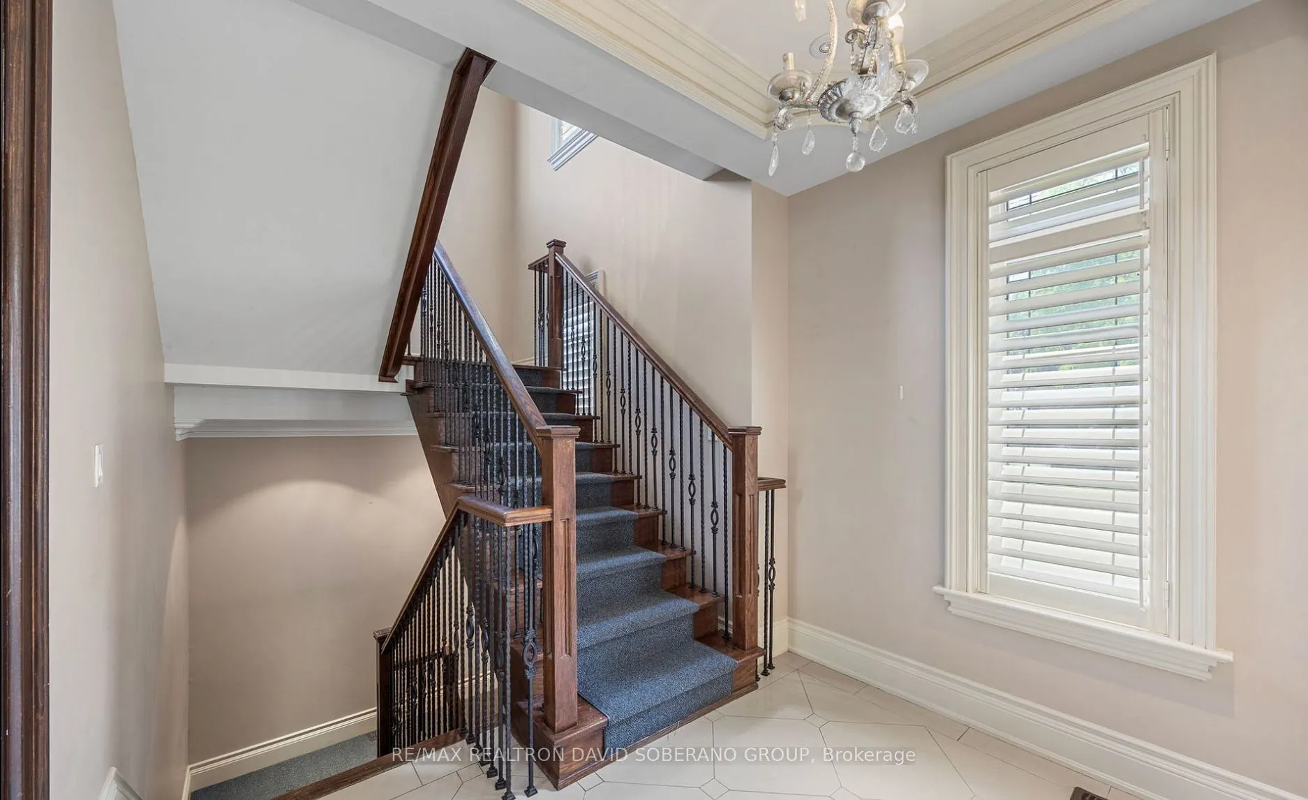 10 Bainbridge Avenue