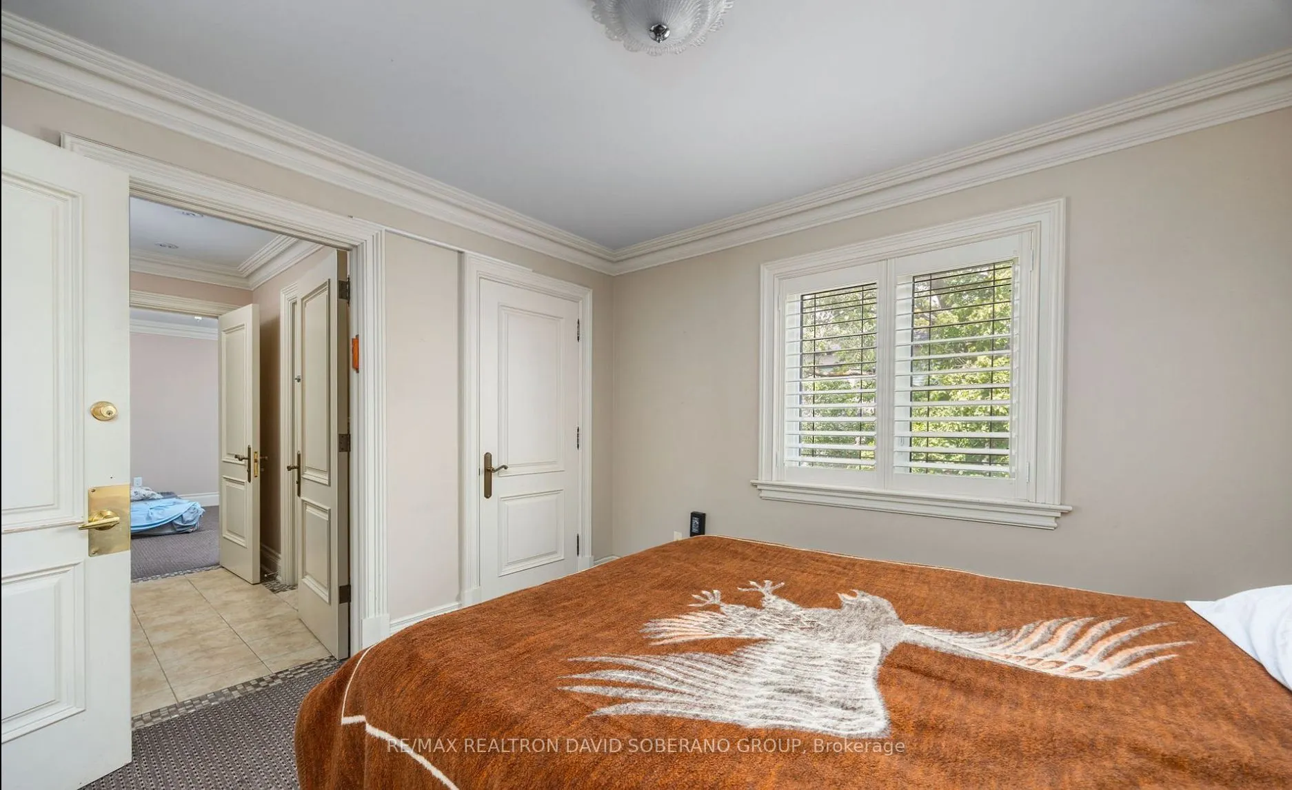 10 Bainbridge Avenue