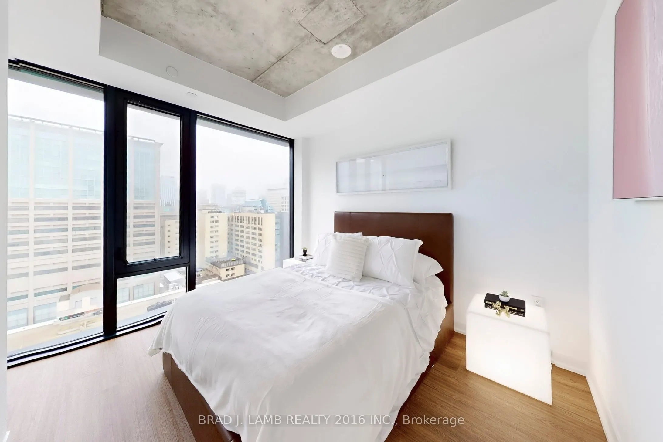 195 McCaul Street, #1203