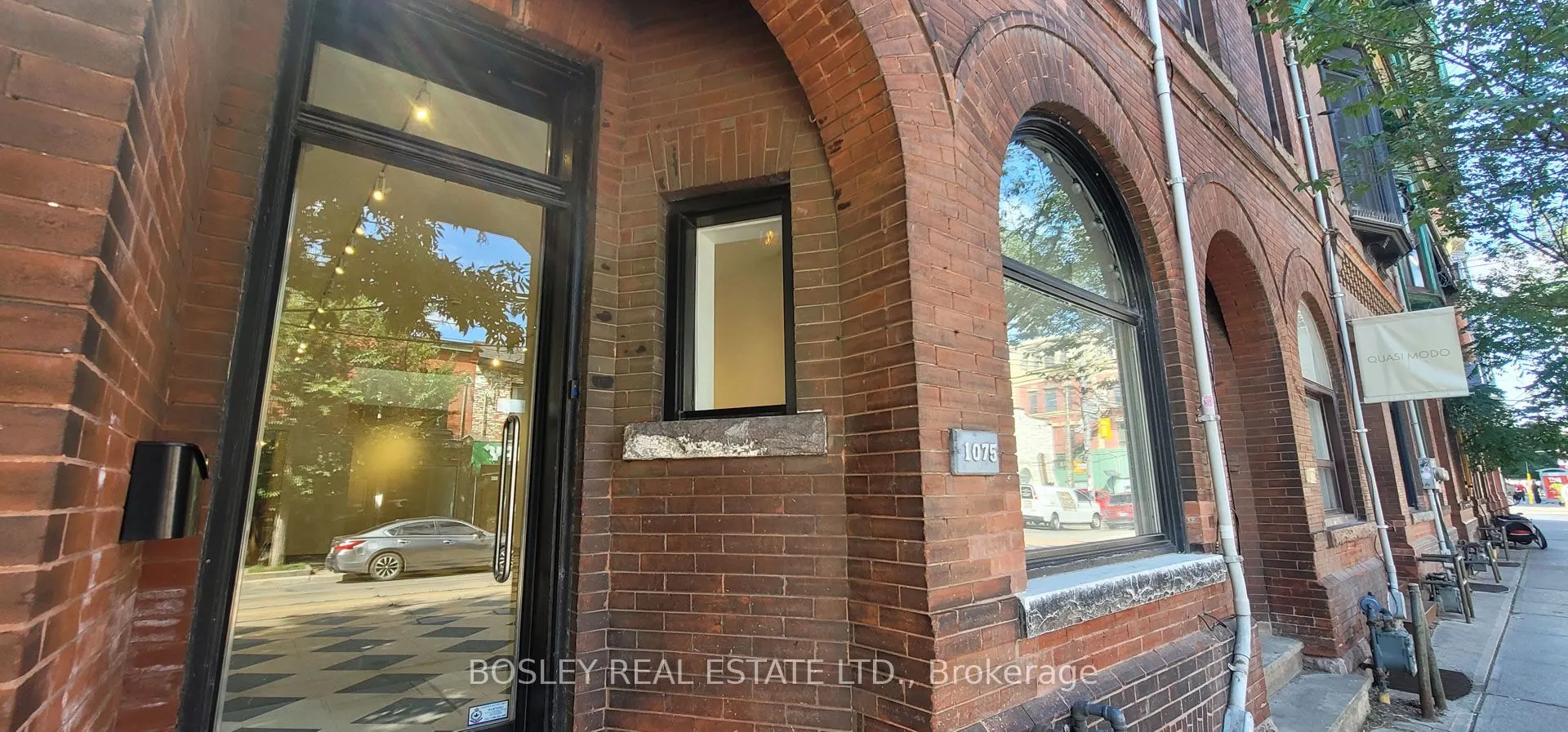 1075 Queen Street