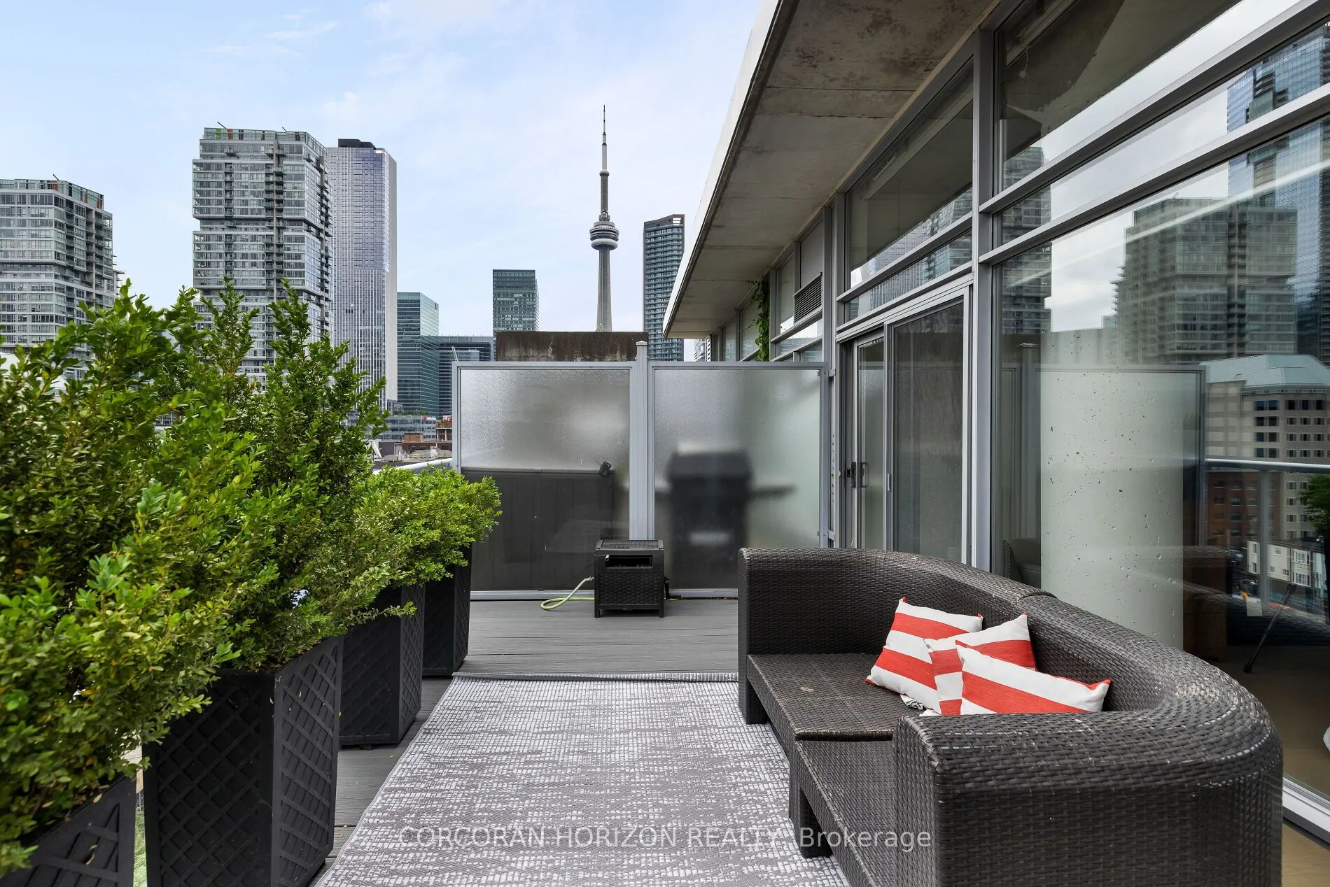 169 John Street, #PH4