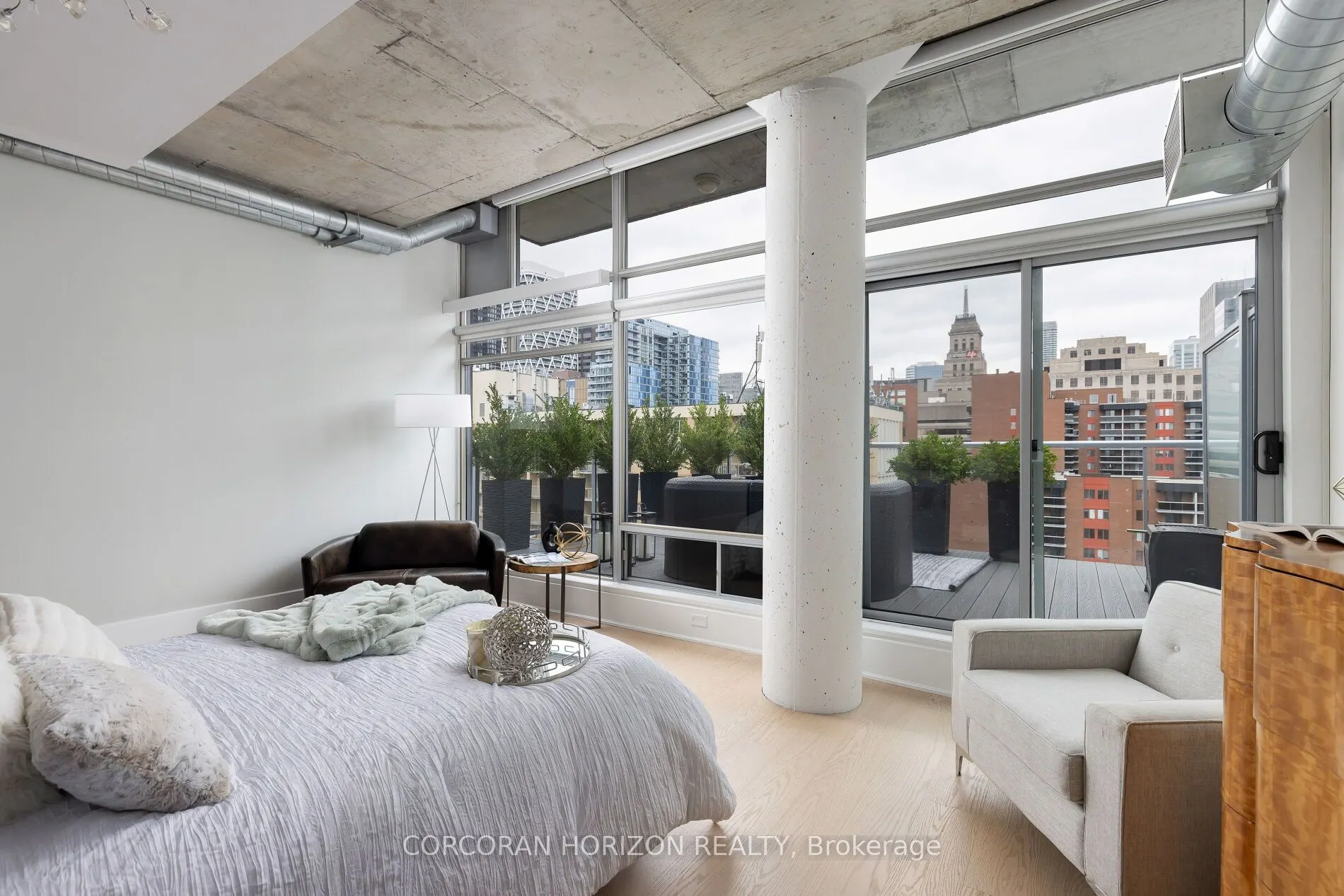 169 John Street, #PH4