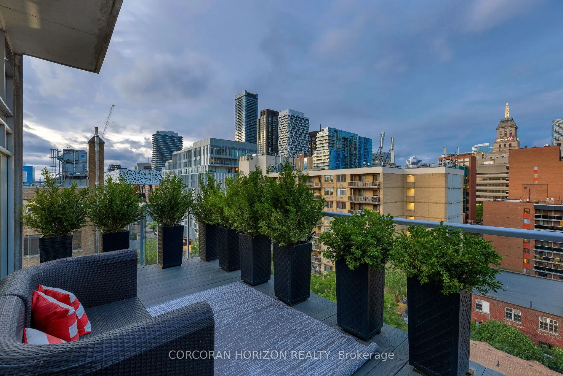 169 John Street, #PH4