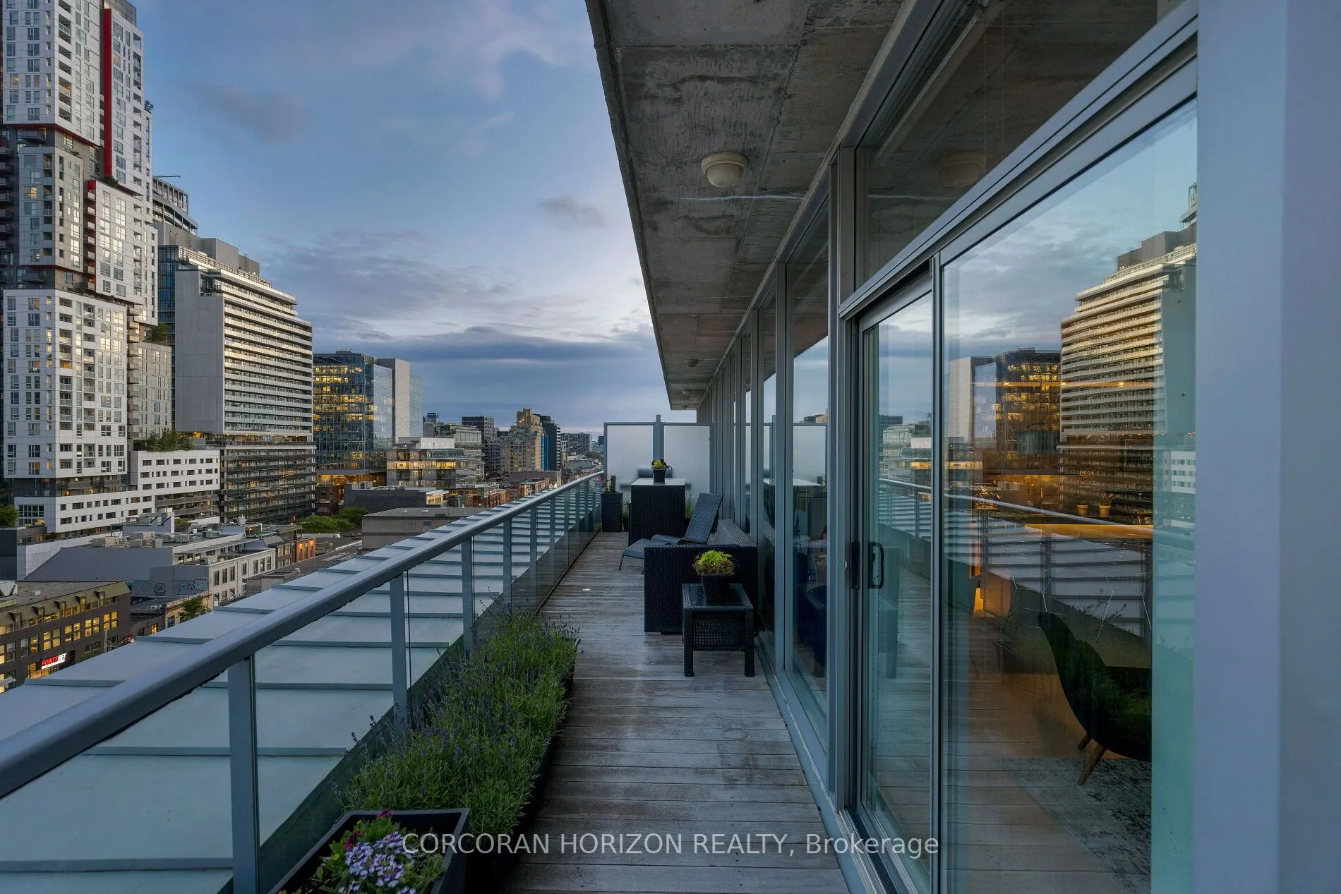 169 John Street, #PH4