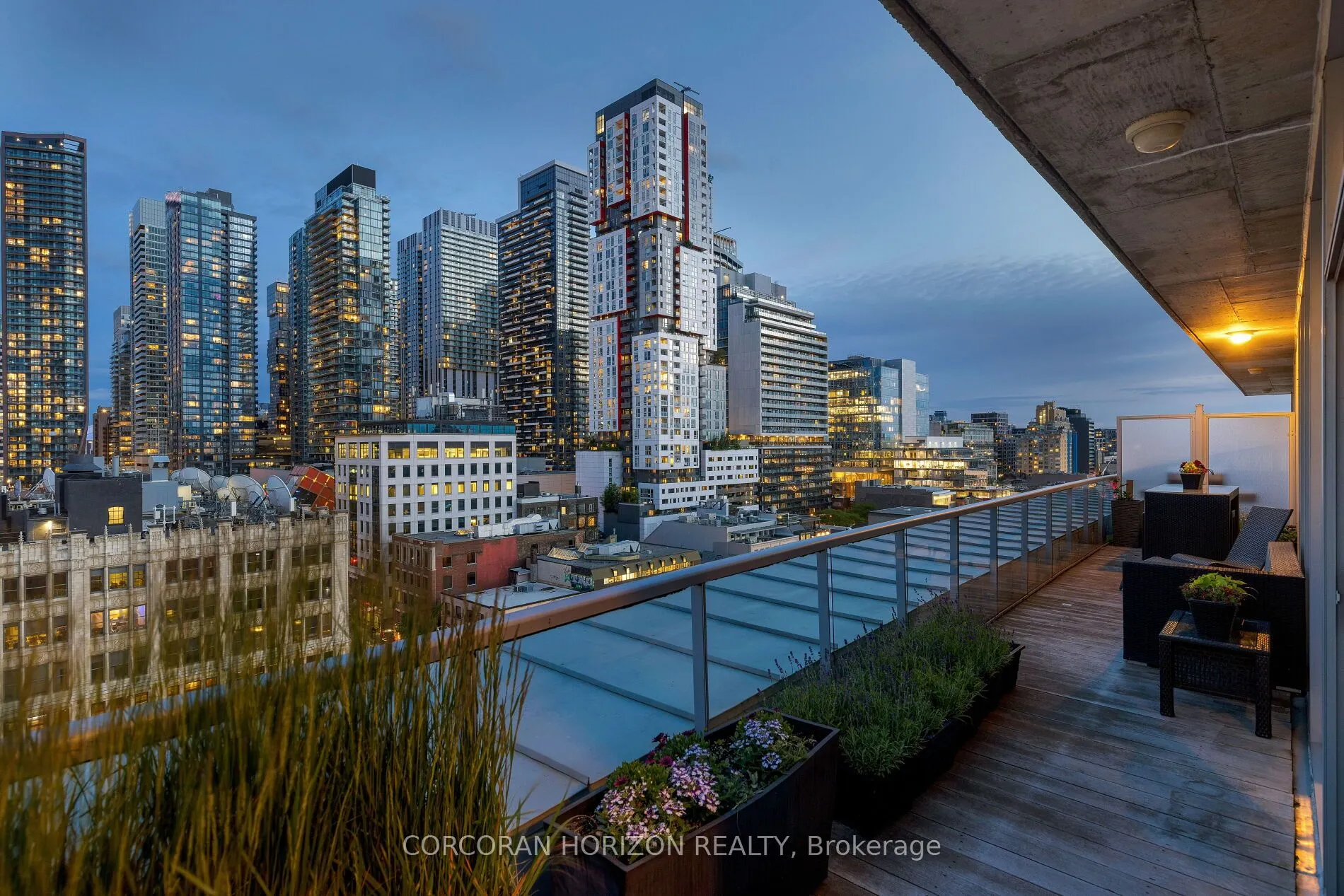 169 John Street, #PH4