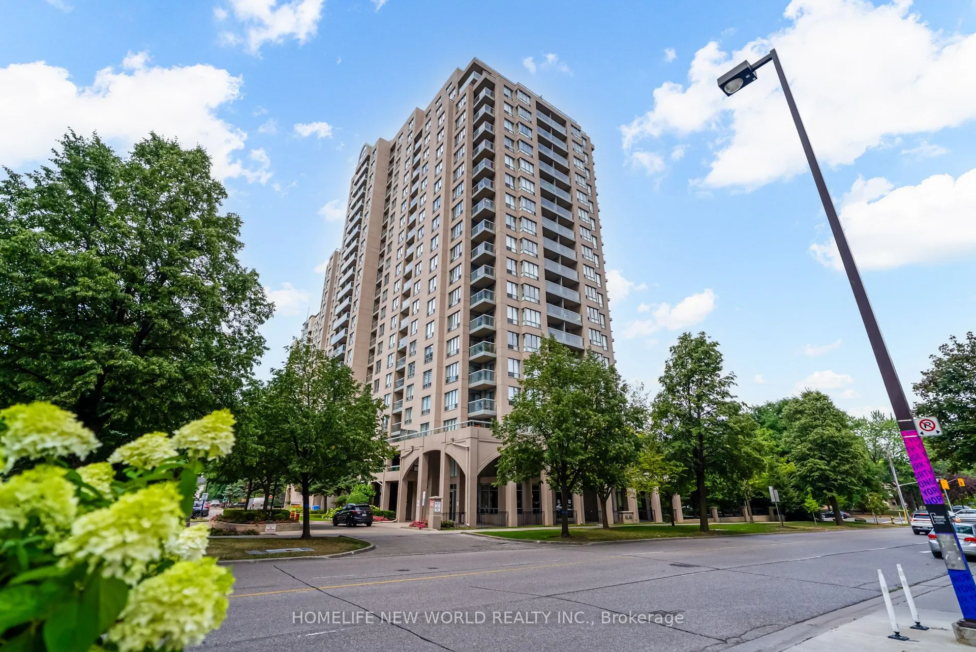 28 Empress Avenue, #210