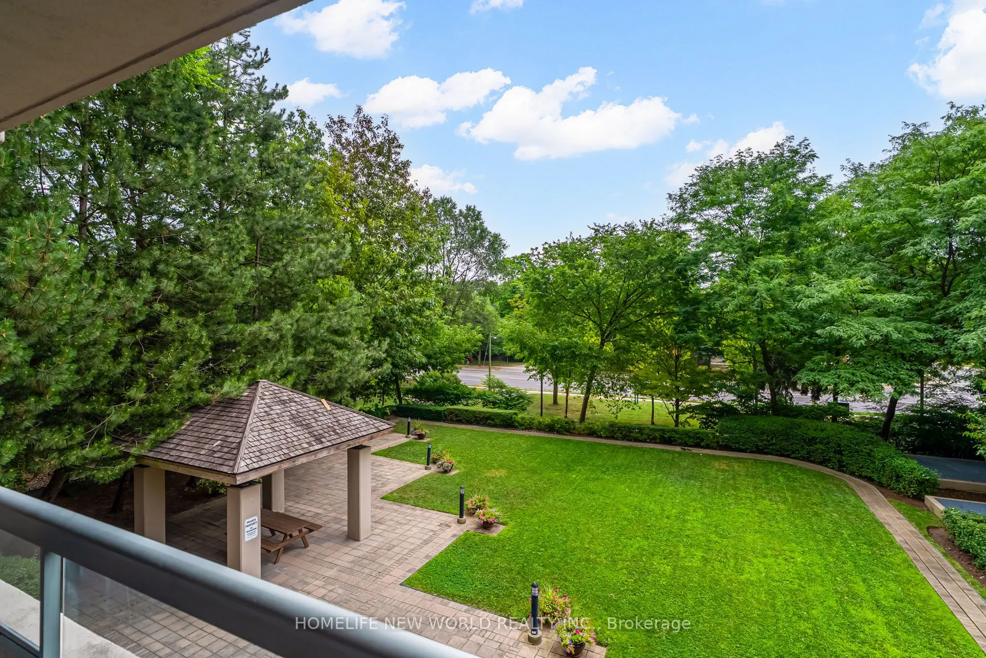 28 Empress Avenue, #210