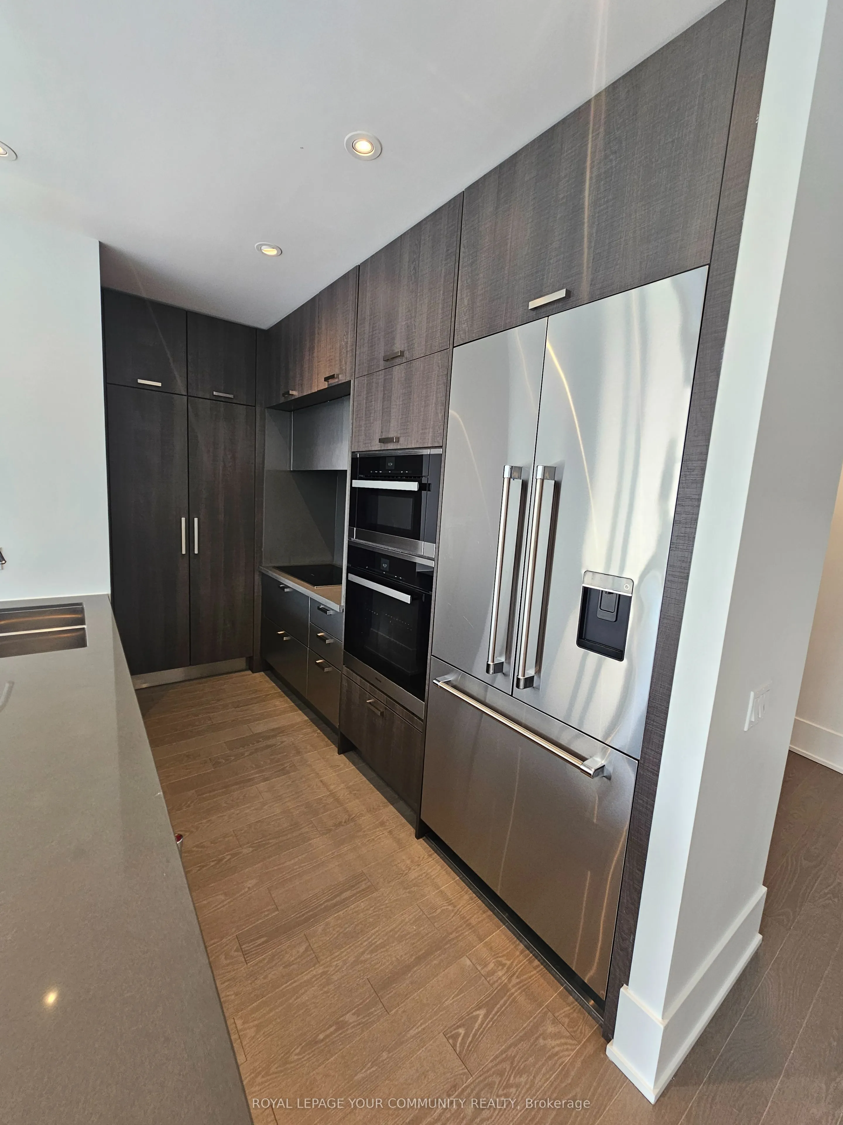 10 York Street, #6402