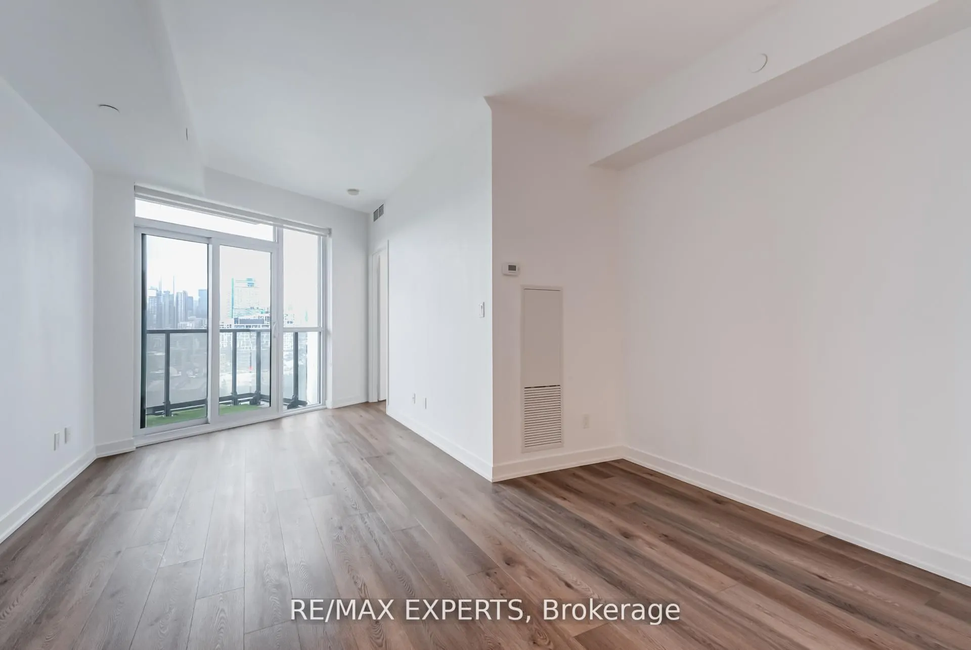 50 Ordnance Street, #1410