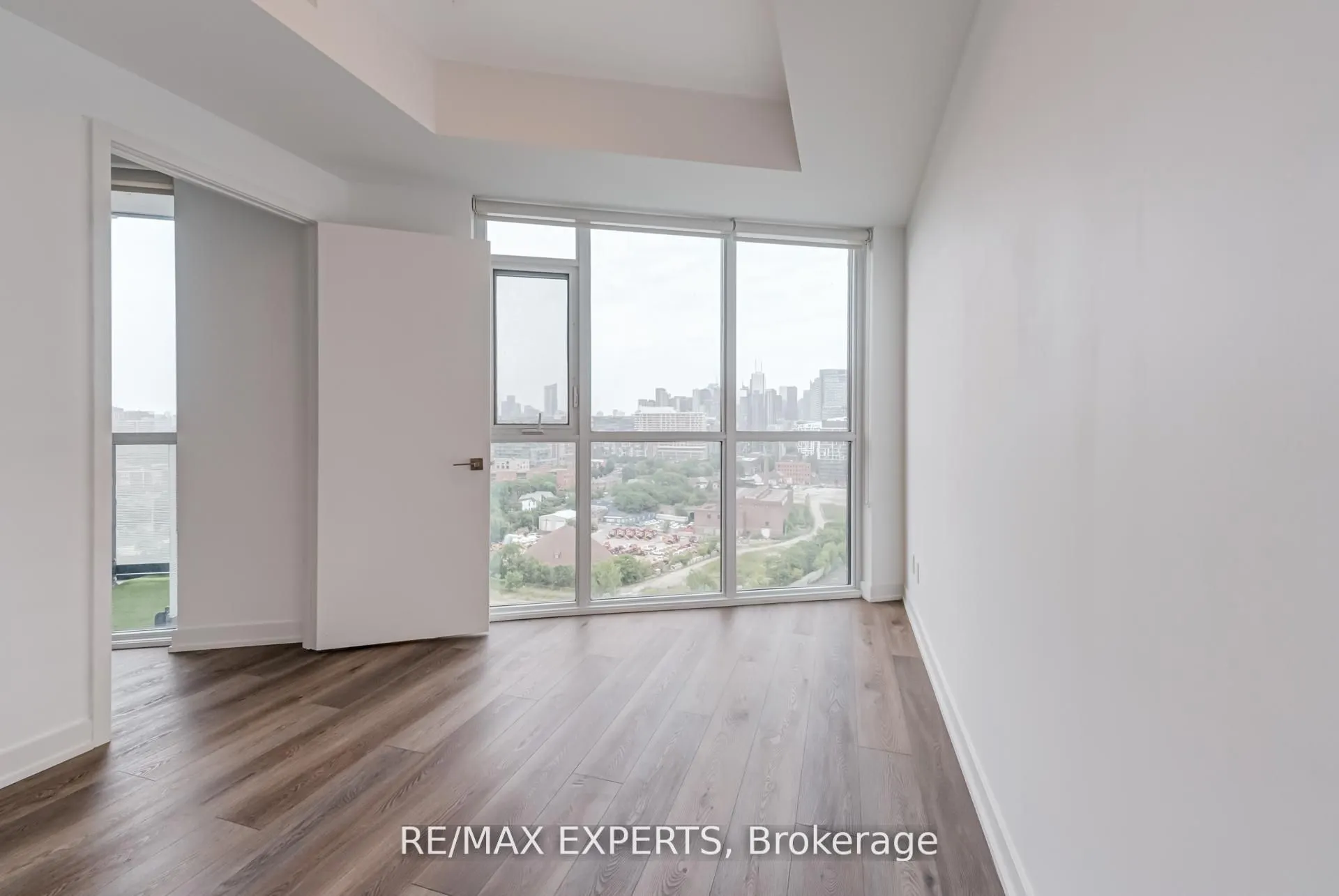 50 Ordnance Street, #1410