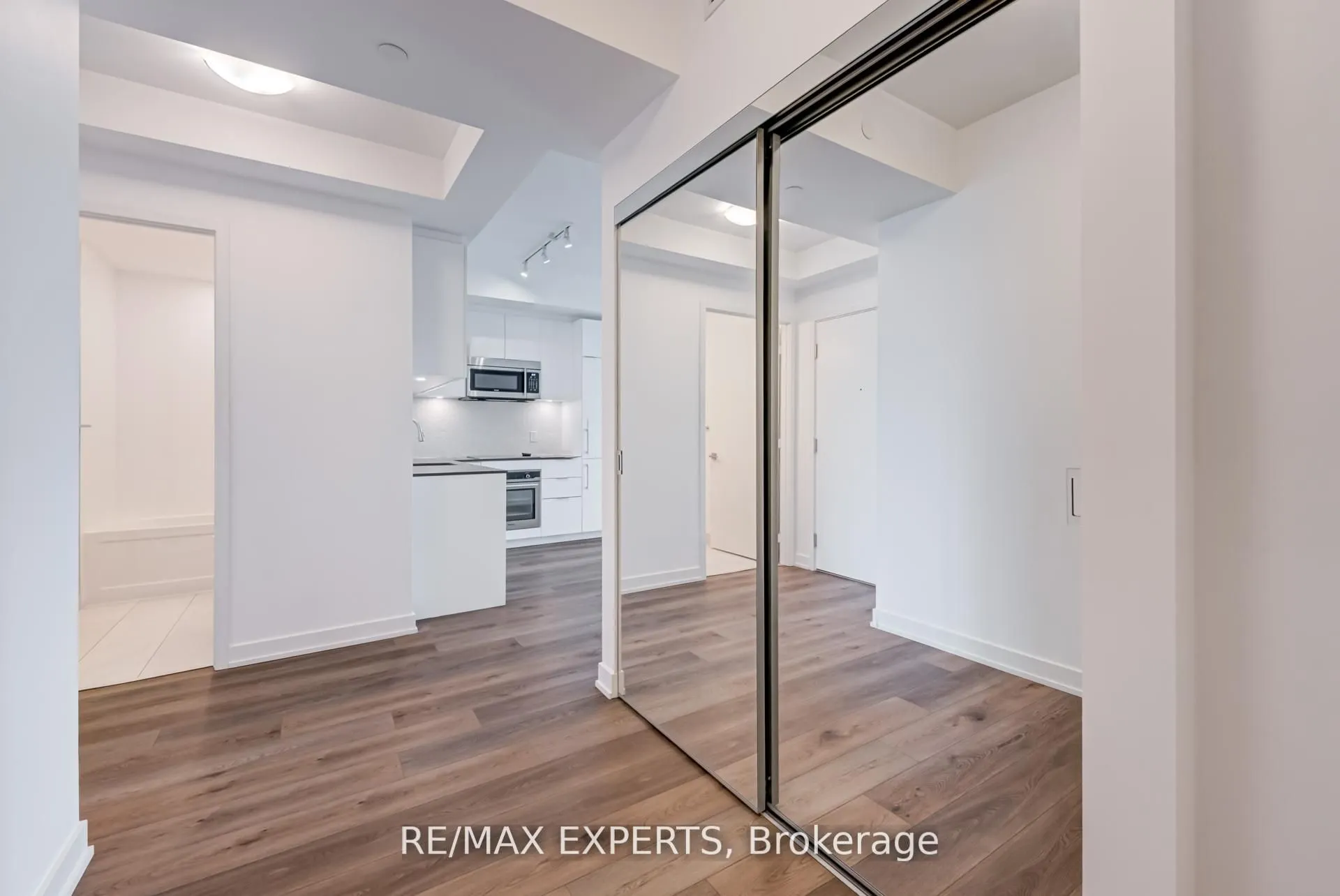 50 Ordnance Street, #1410