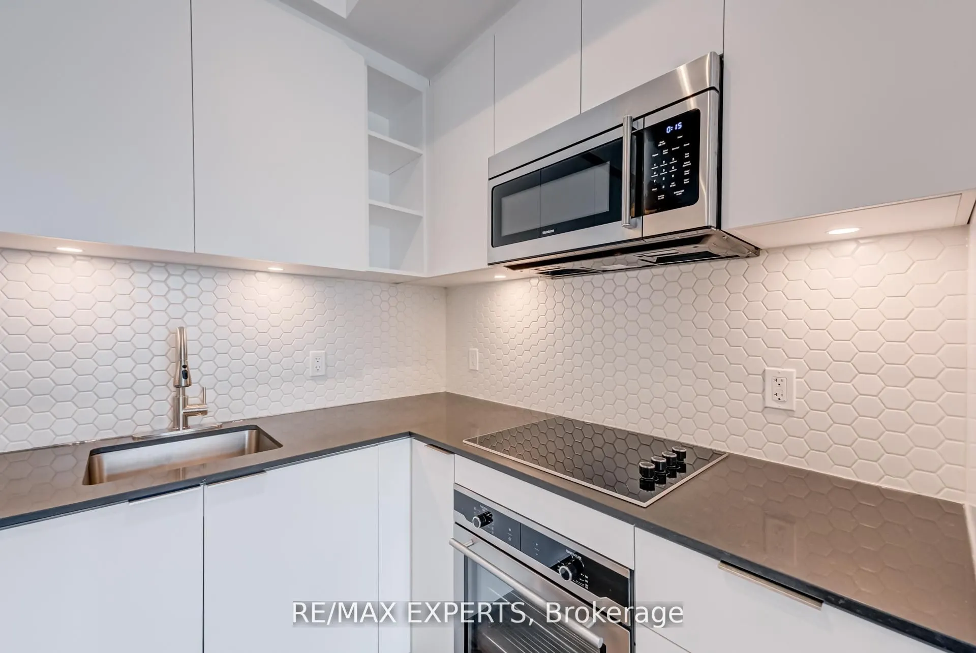 50 Ordnance Street, #1410