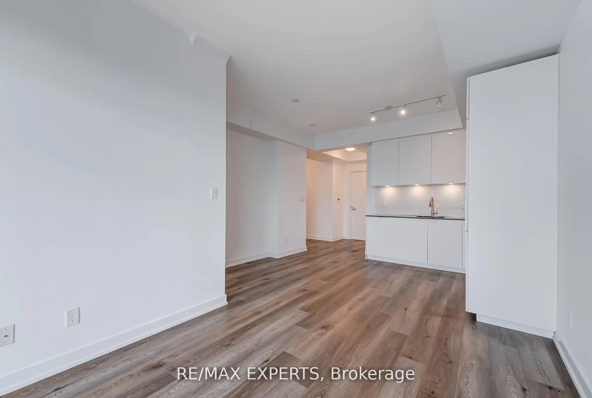 50 Ordnance Street, #1410
