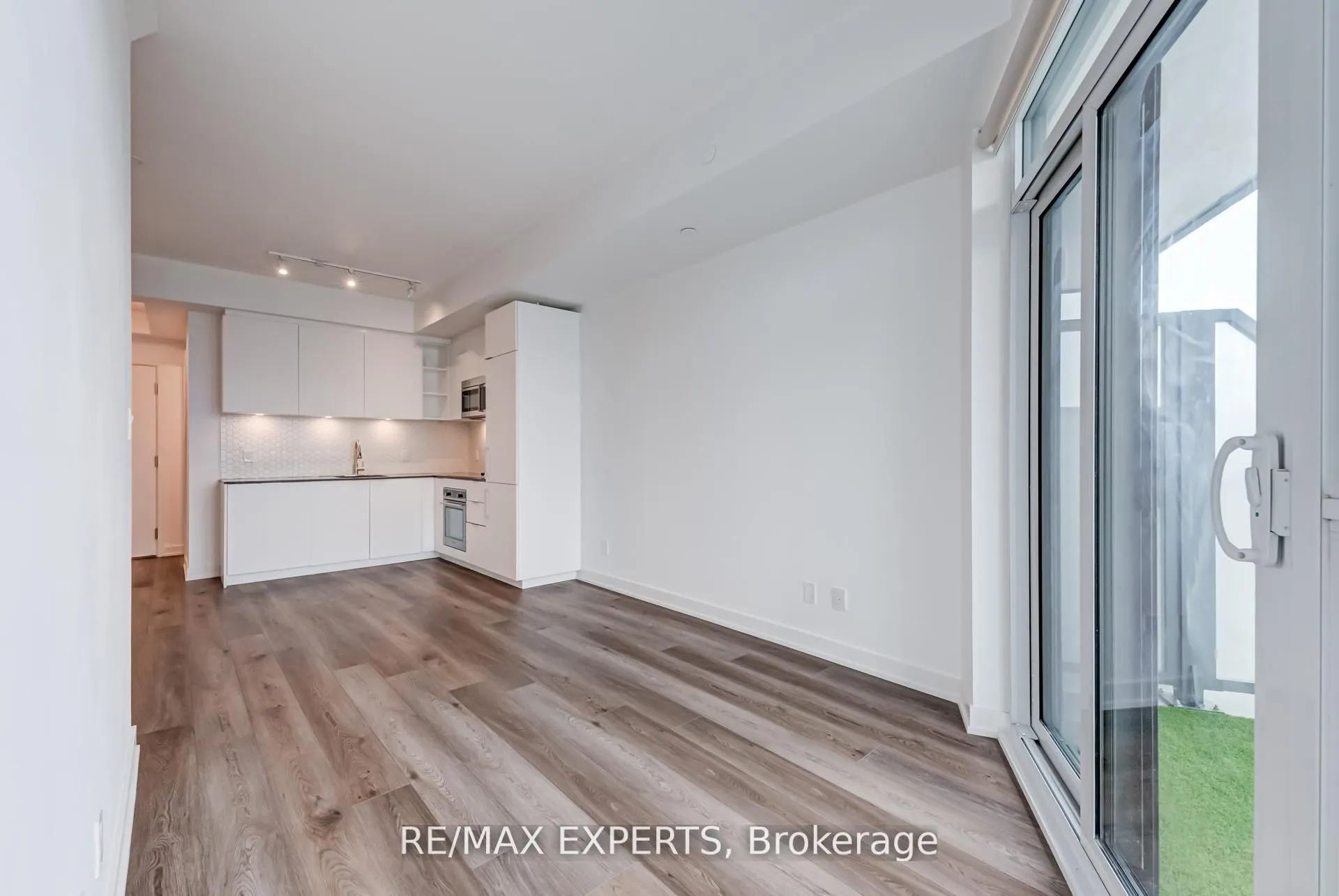 50 Ordnance Street, #1410