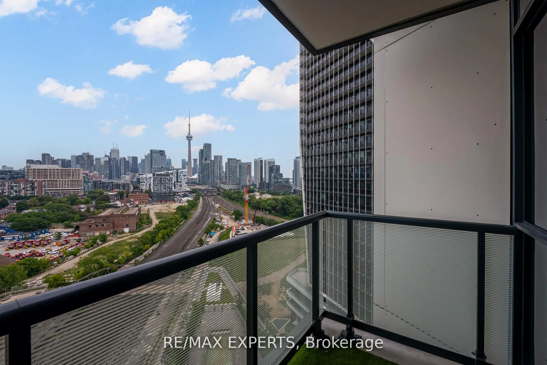 50 Ordnance Street, #1410