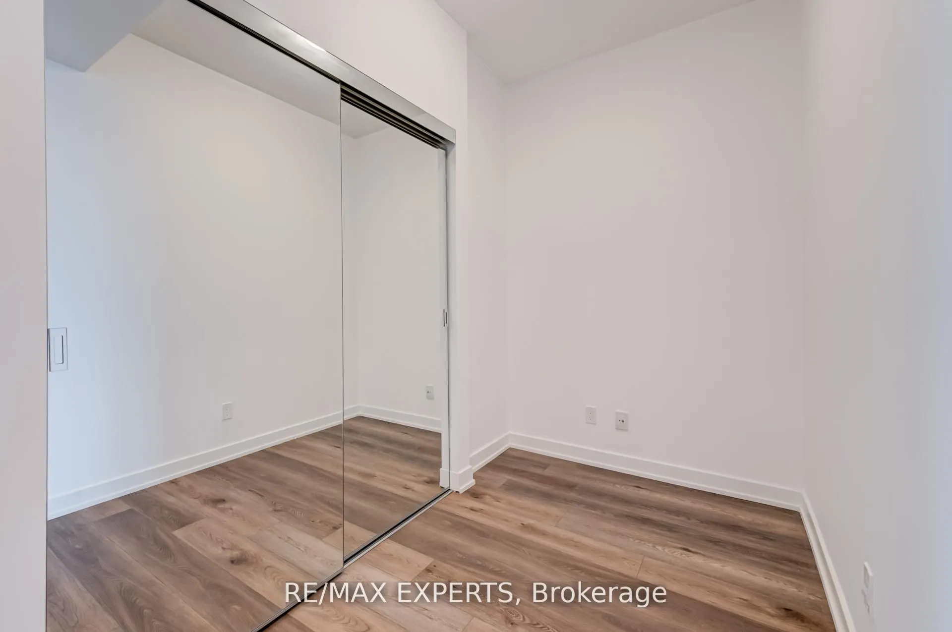 50 Ordnance Street, #1410