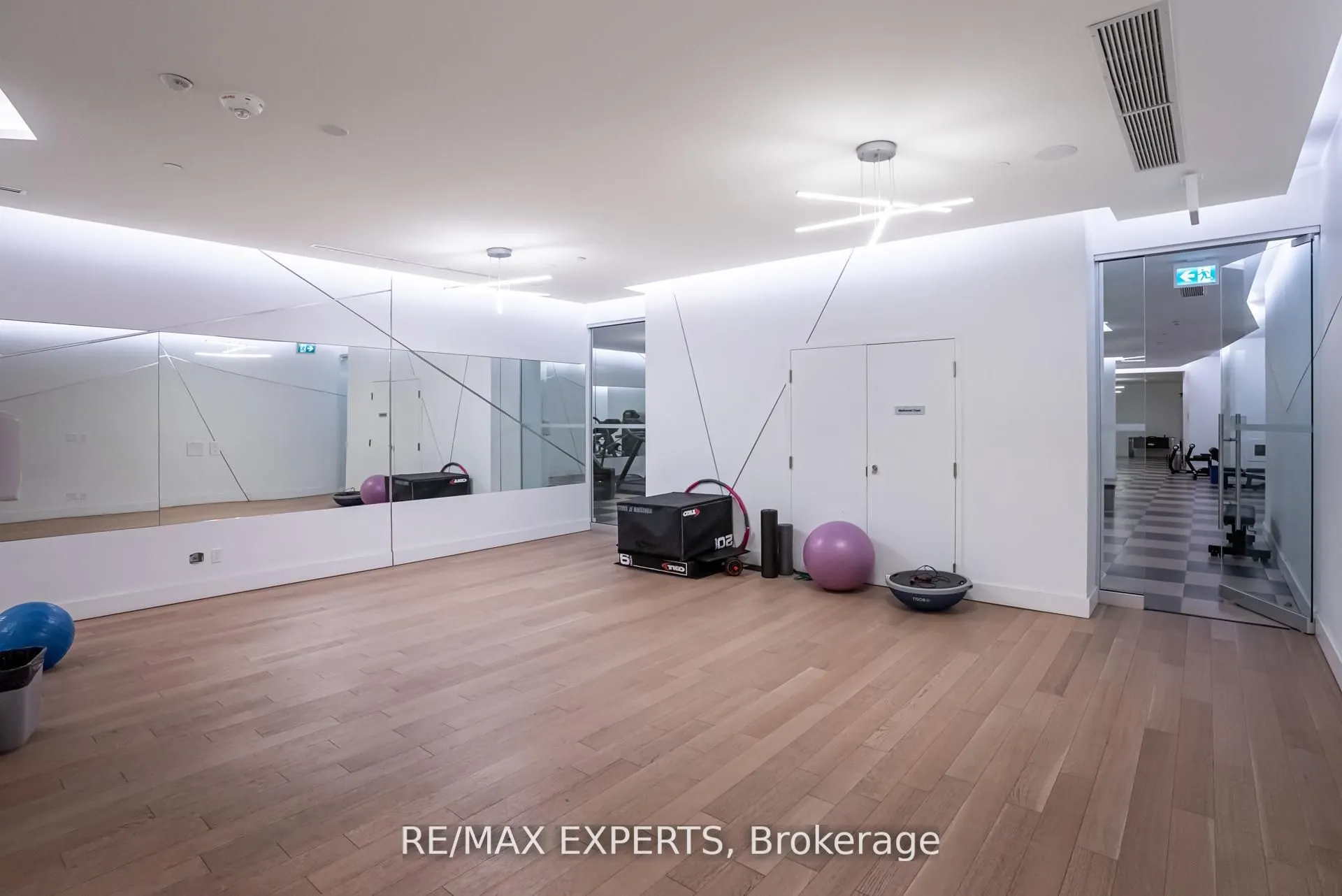 50 Ordnance Street, #1410