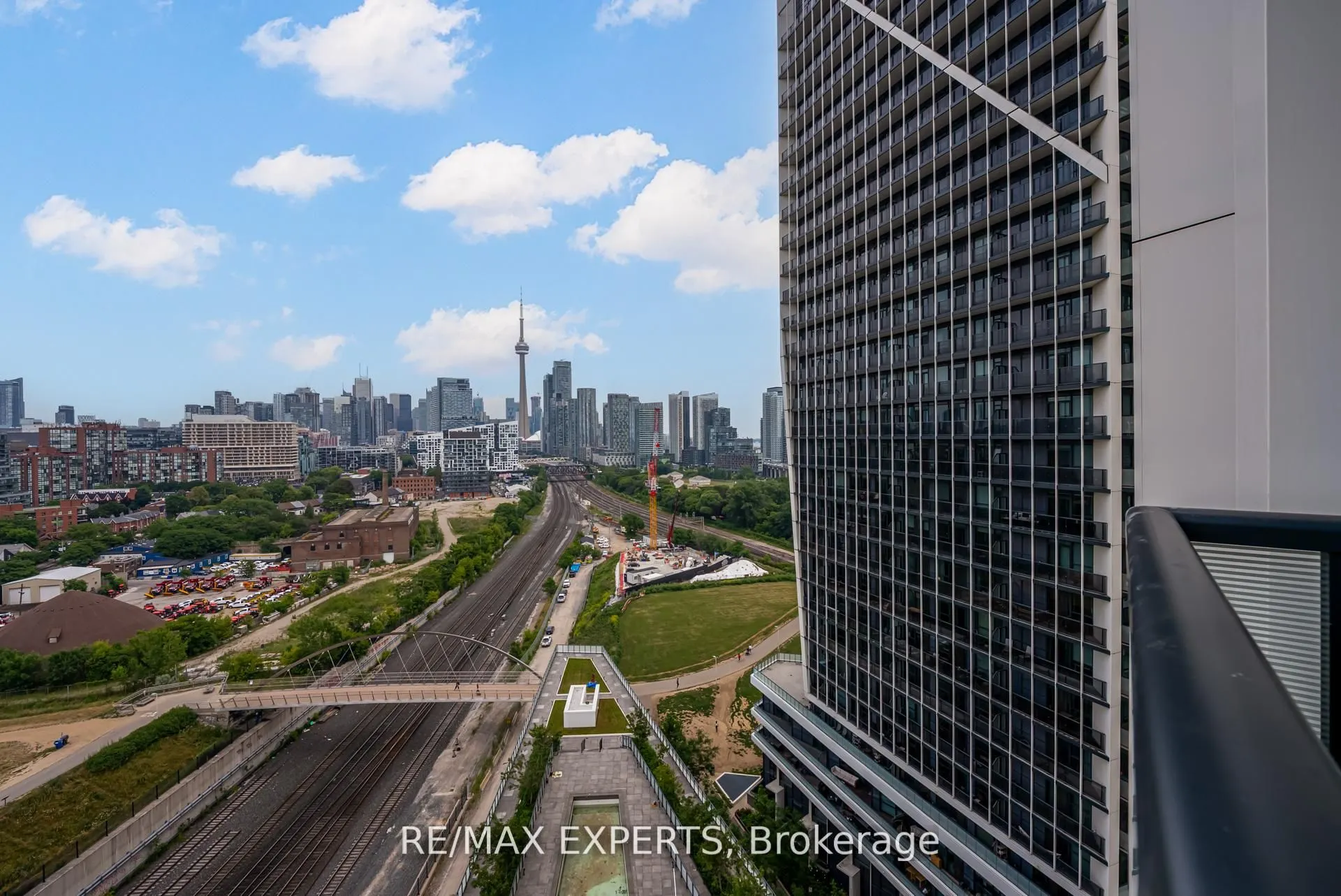 50 Ordnance Street, #1410
