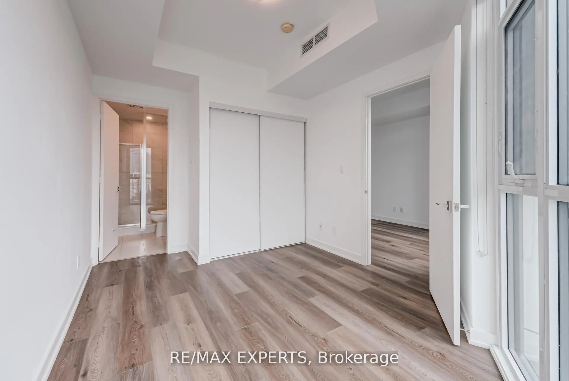 50 Ordnance Street, #1410