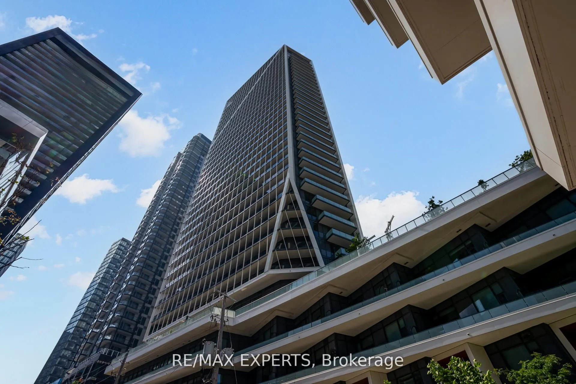 50 Ordnance Street, #1410