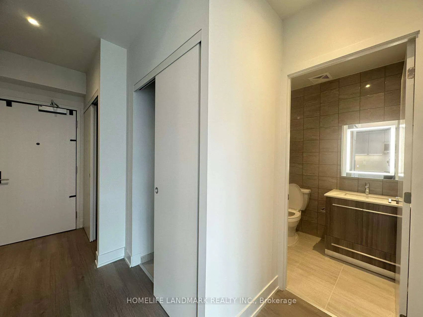 8 Cumberland Street #4305