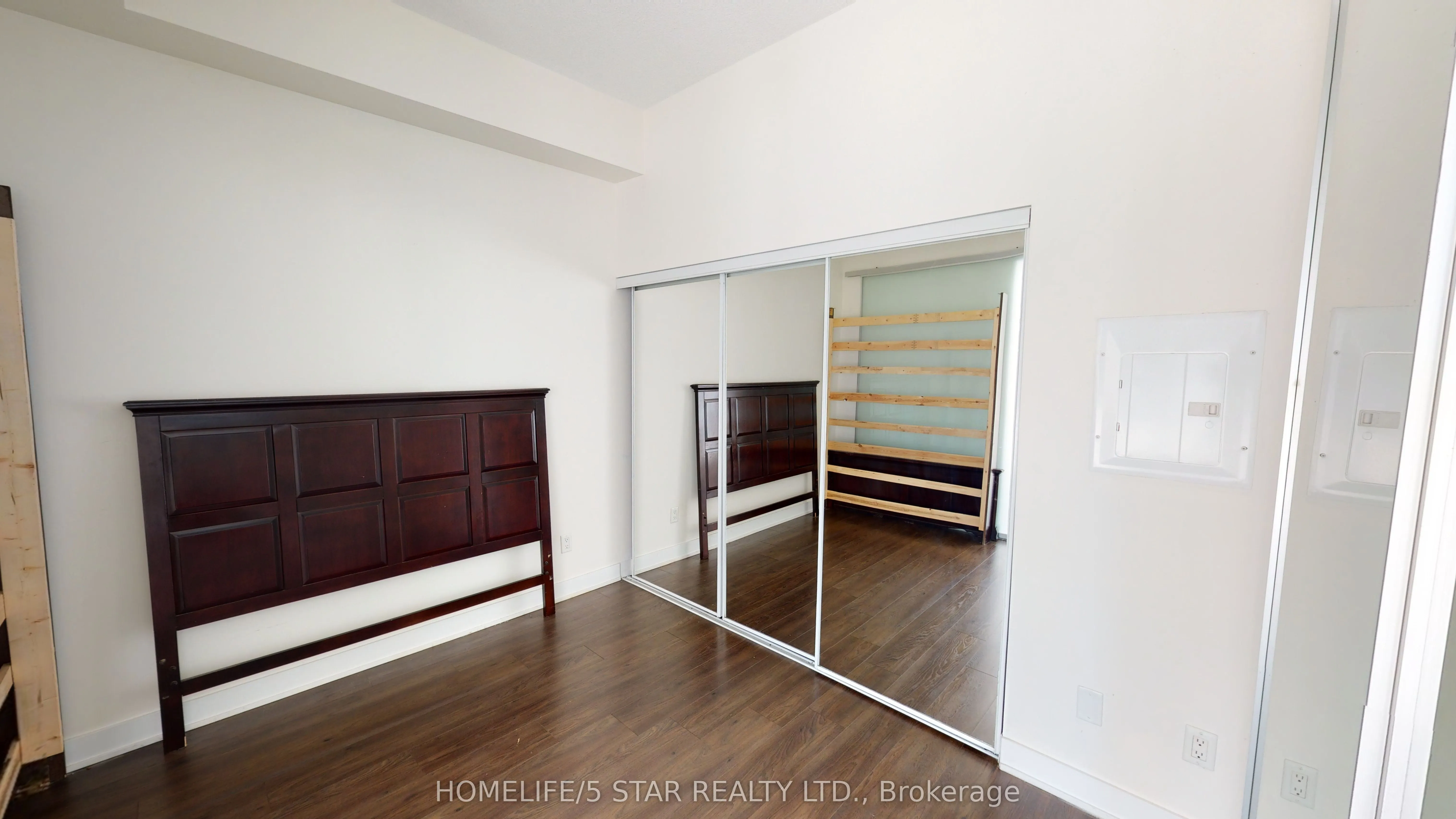 169 FORT YORK Boulevard, #218
