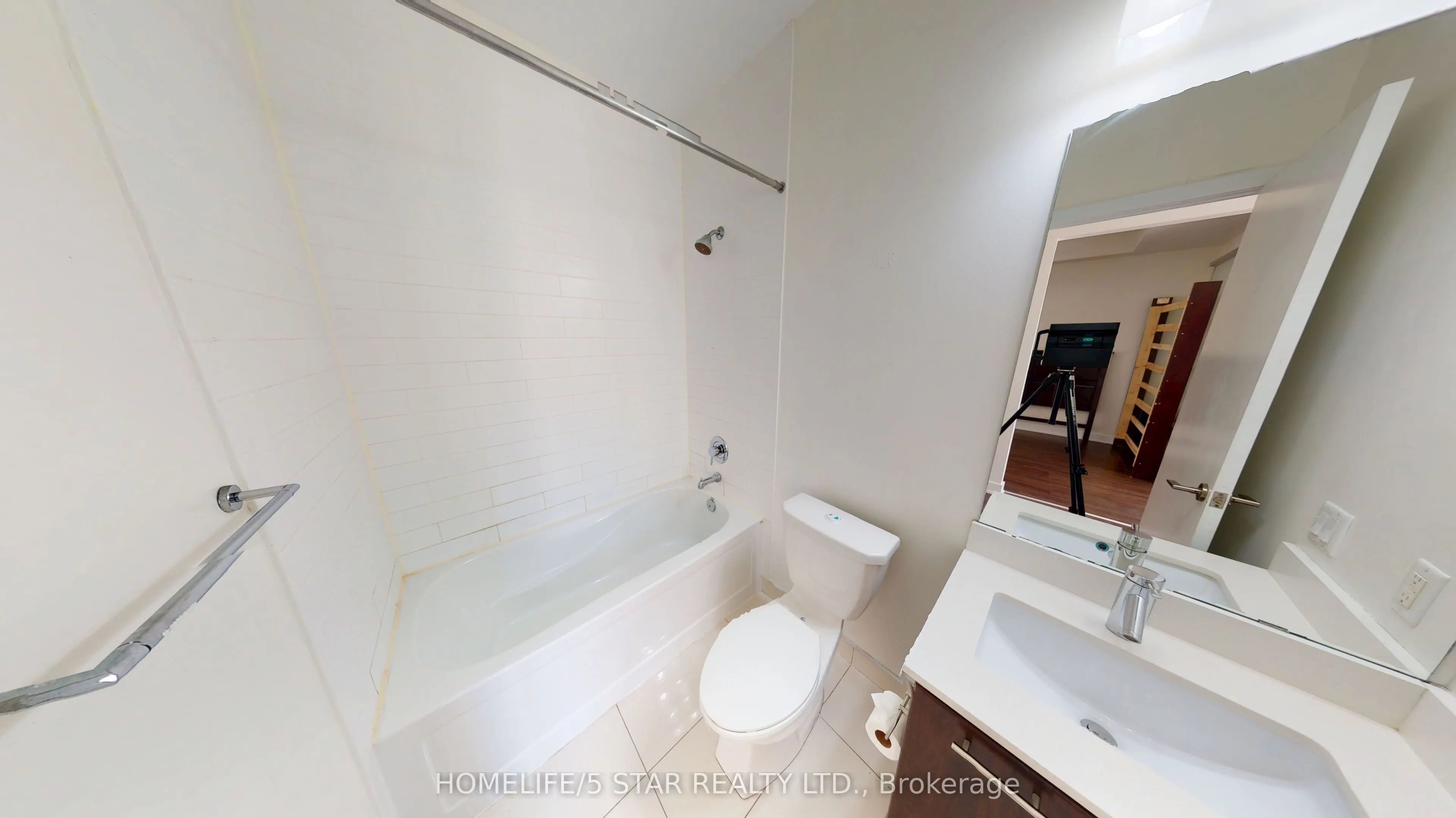 169 FORT YORK Boulevard, #218
