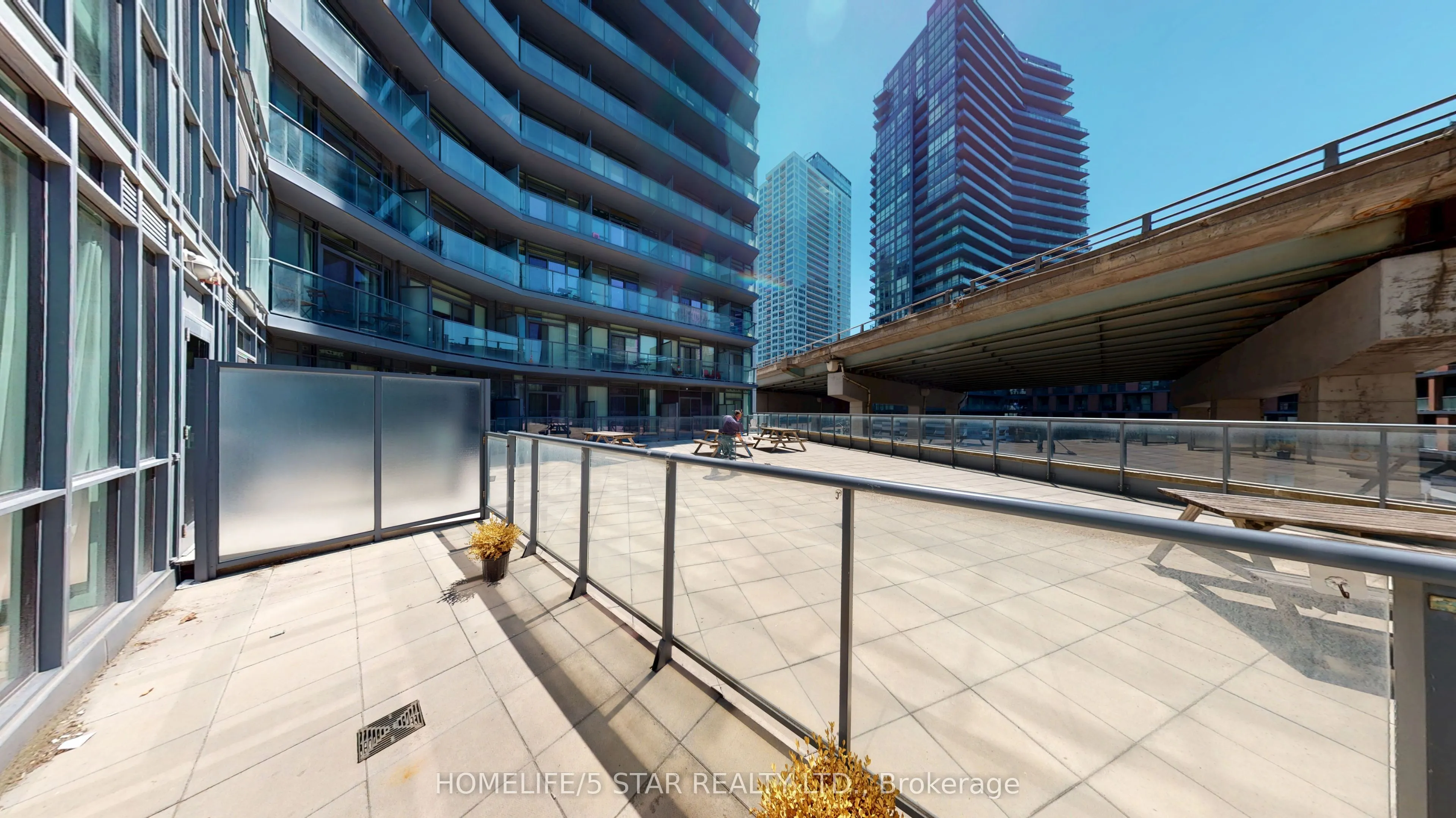 169 FORT YORK Boulevard, #218