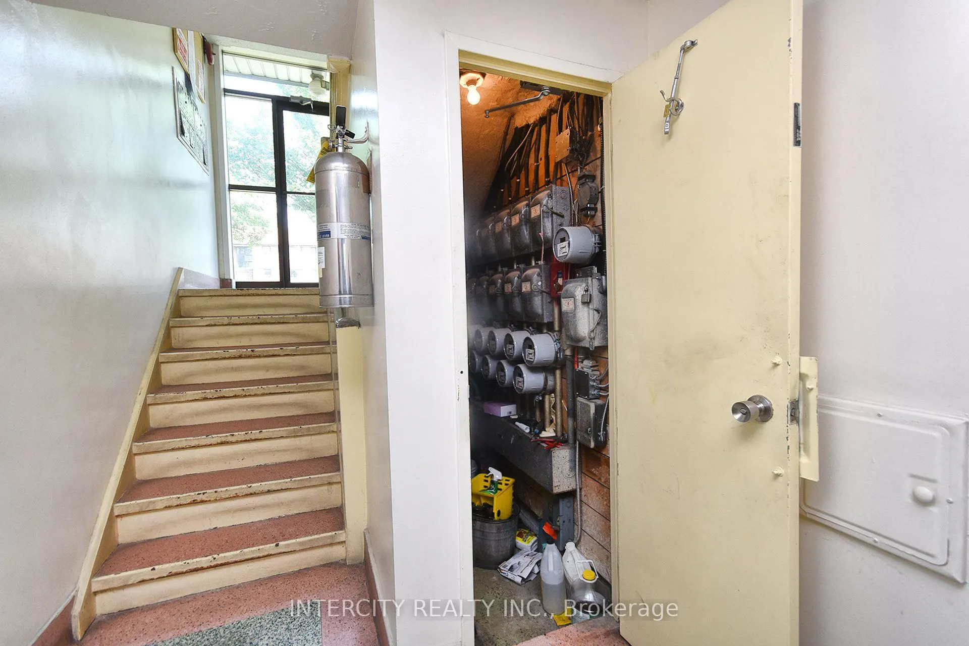 415 Wilson Avenue
